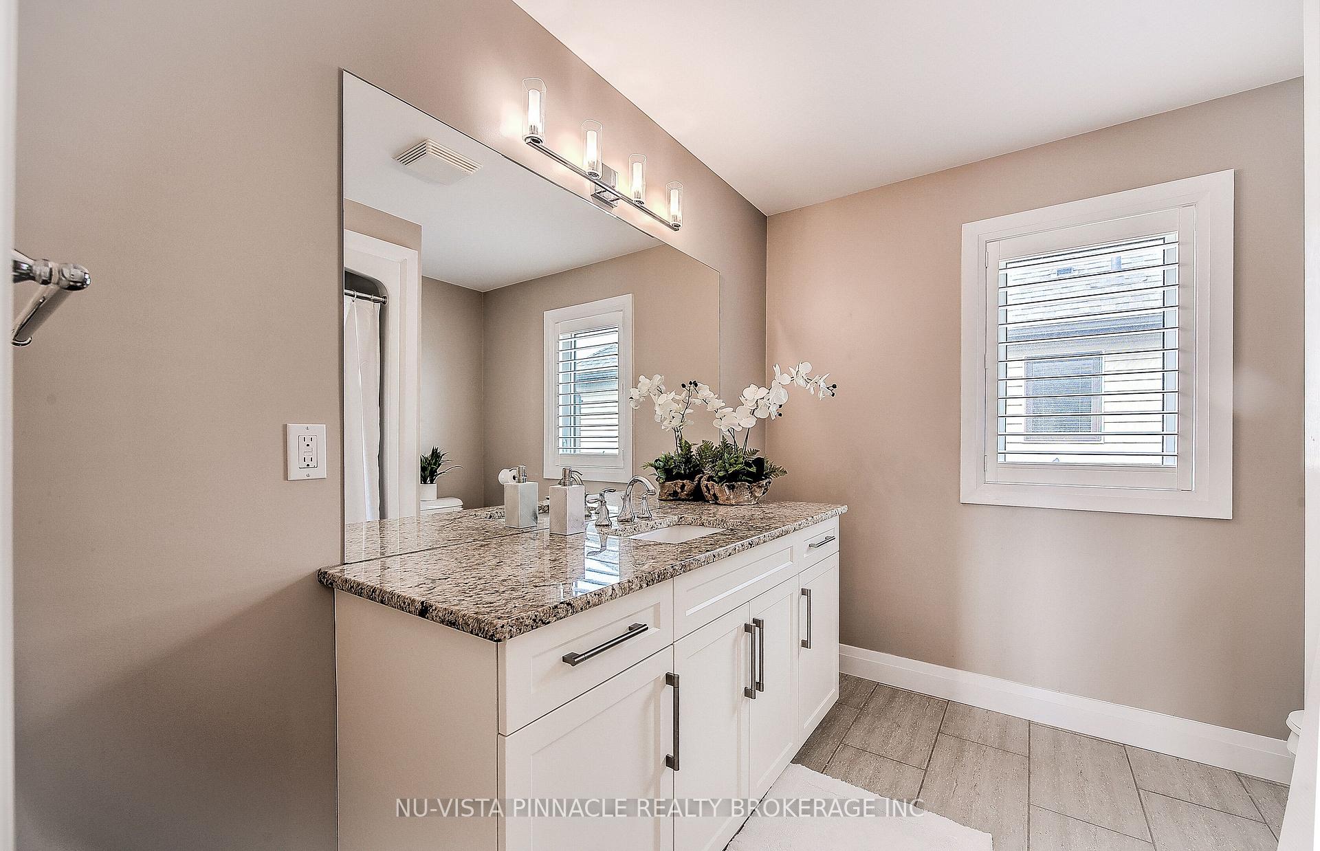 Photo 33 of 738 Hickoryridge Common, London, North R — HOMEH