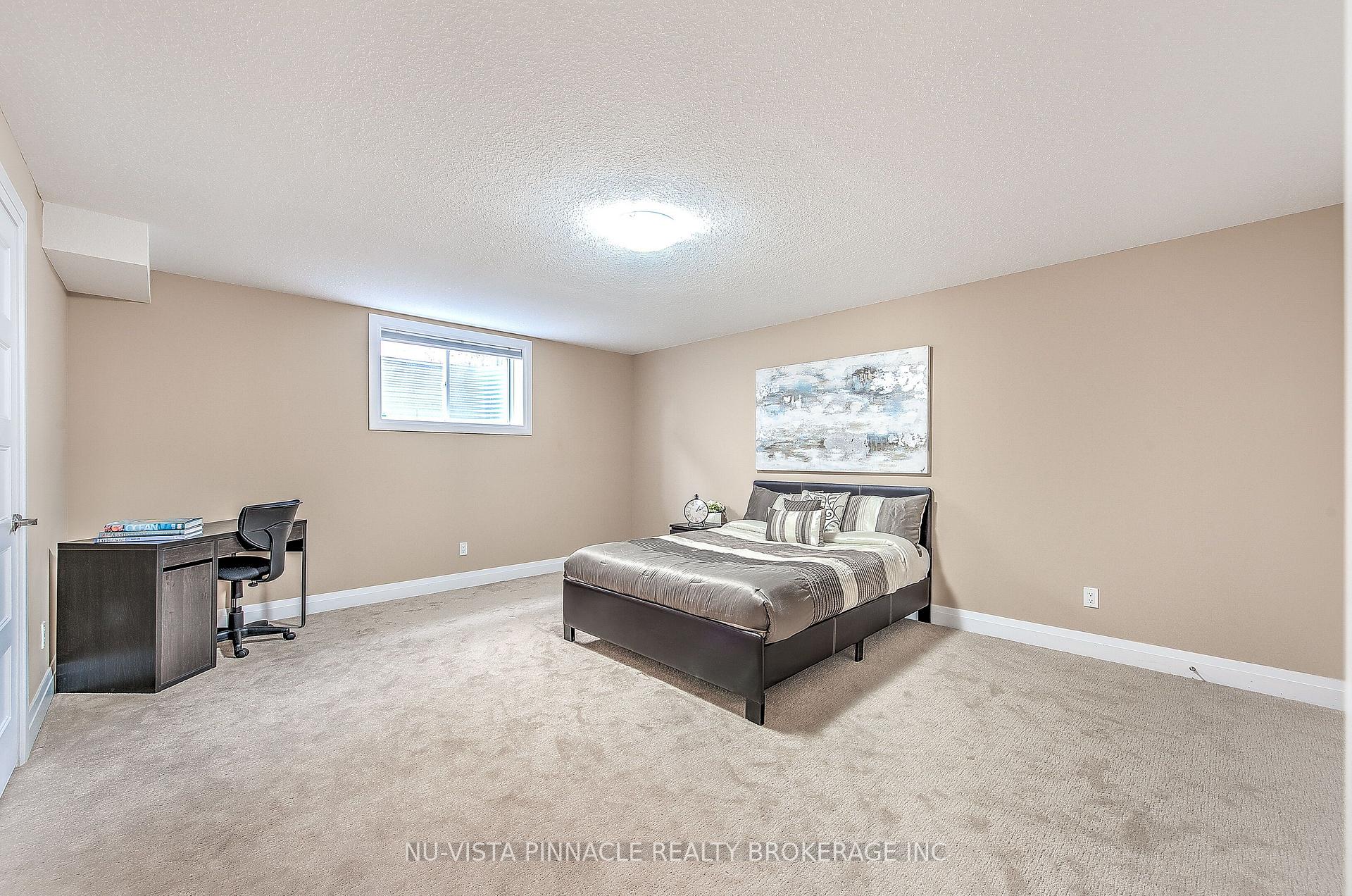 Photo 40 of 738 Hickoryridge Common, London, North R — HOMEH