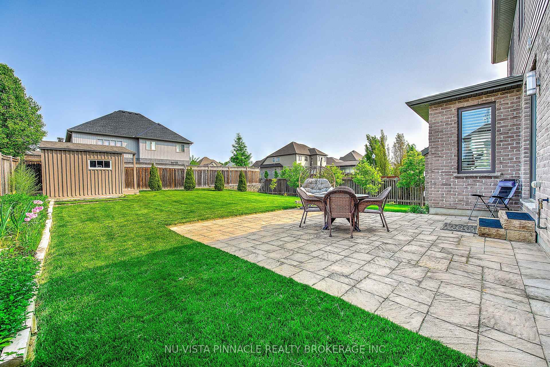 Photo 45 of 738 Hickoryridge Common, London, North R — HOMEH