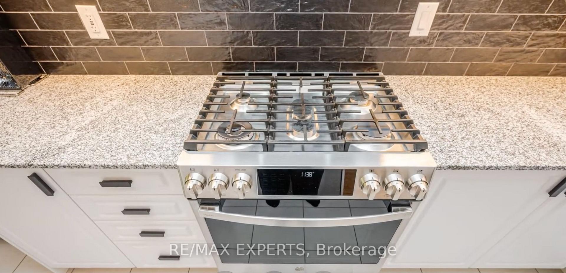 Photo 2 of 4015 Cachet Court, Lincoln, Beamsville — HOMEH