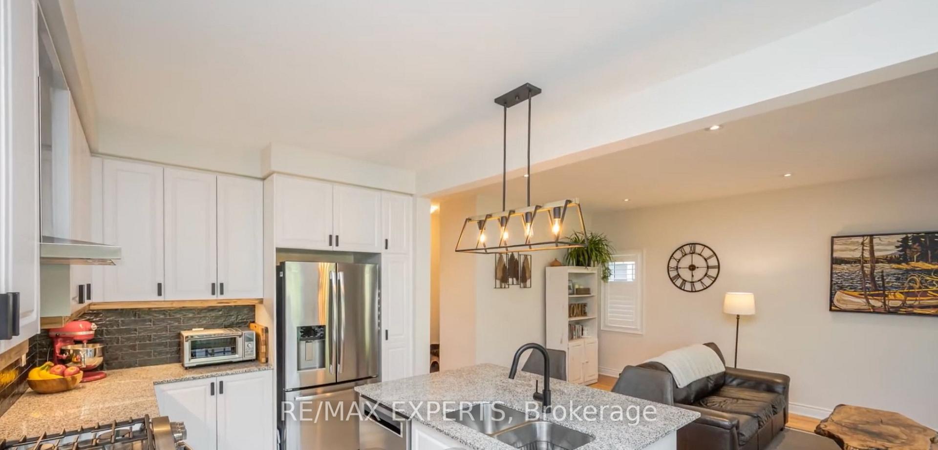 Photo 3 of 4015 Cachet Court, Lincoln, Beamsville — HOMEH