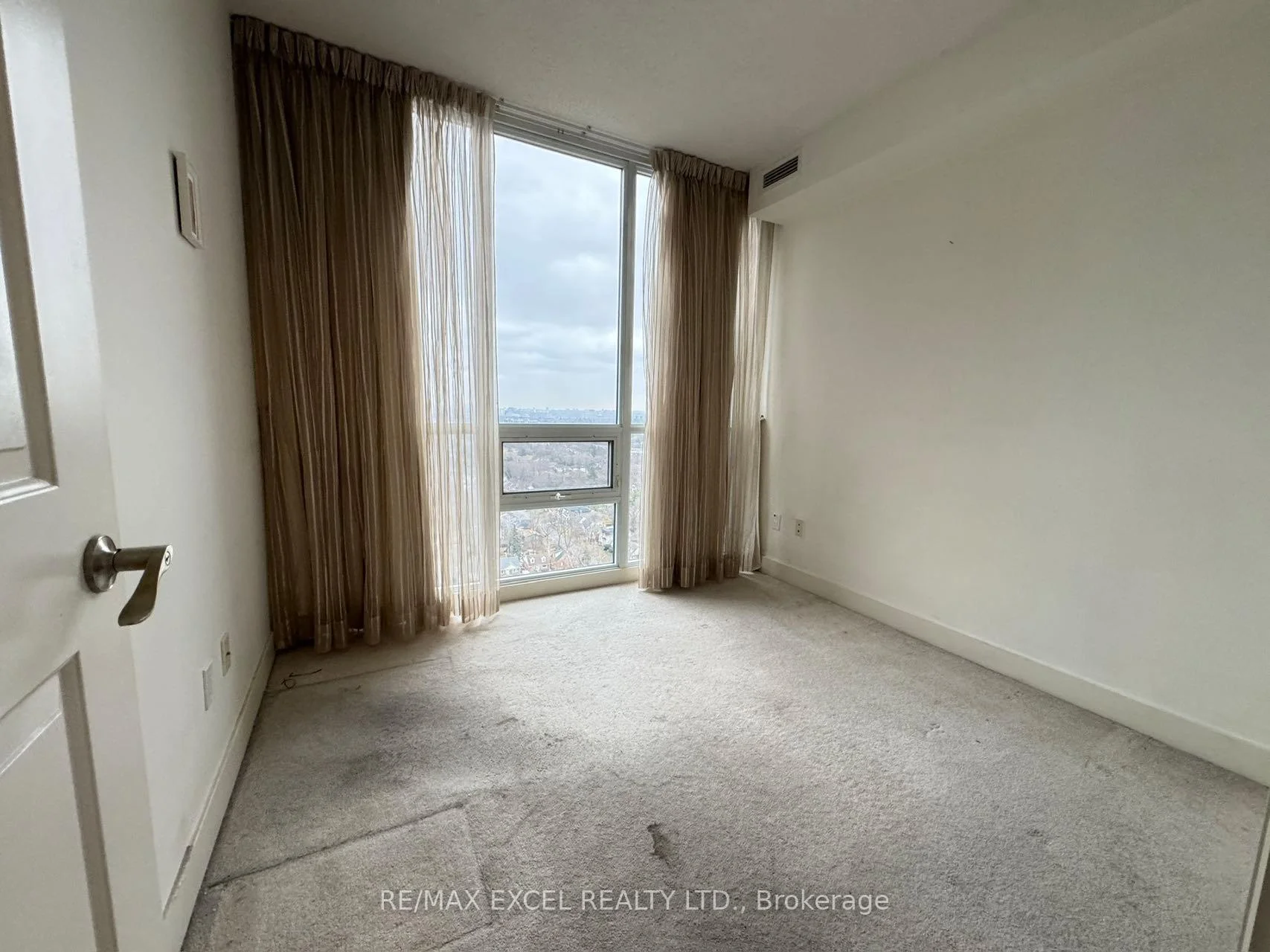 Photo 9 of Unit 2604, 23 Sheppard Avenue E, North York, Willowdale East — HOMEH