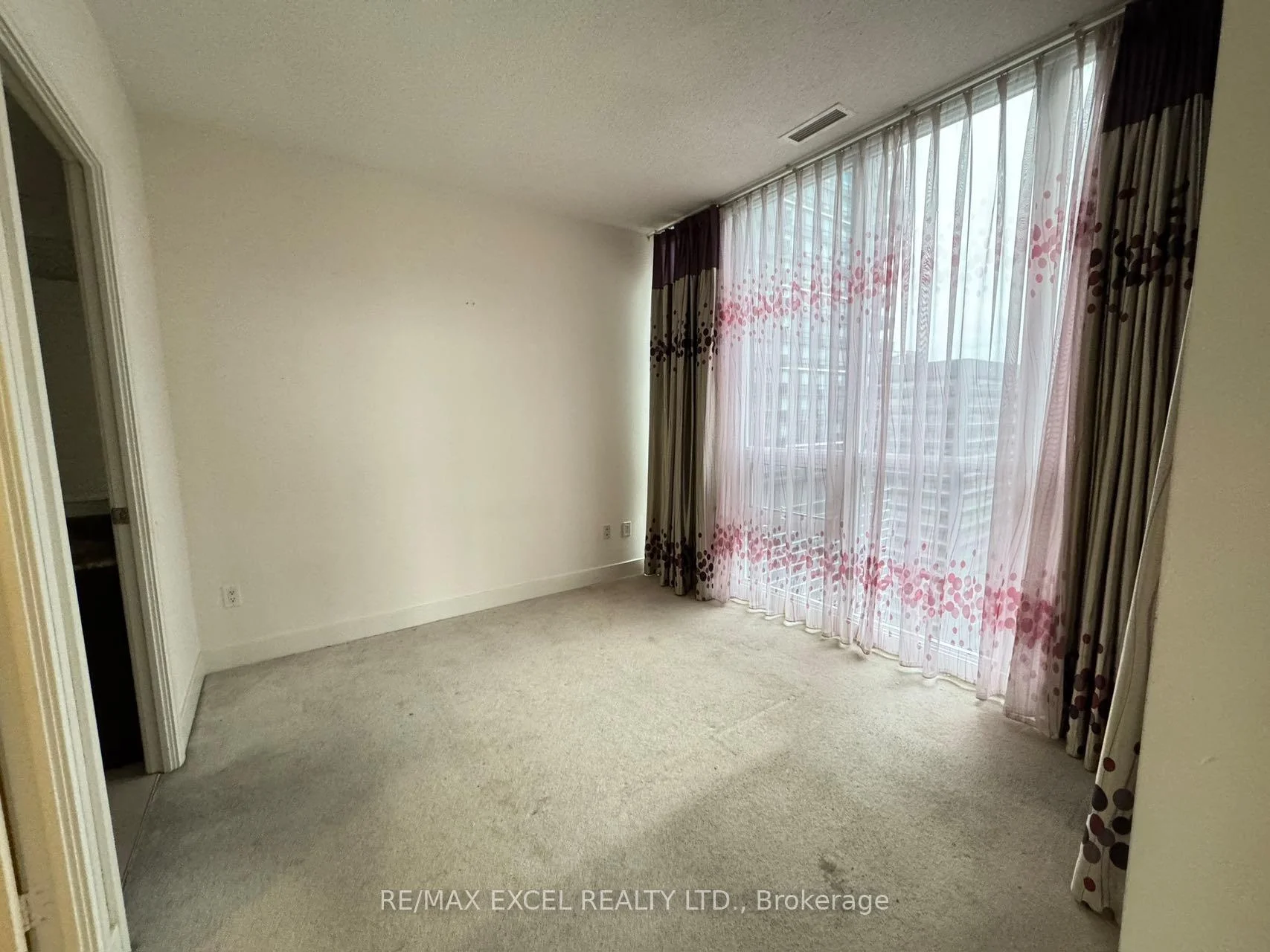 Photo 15 of Unit 2604, 23 Sheppard Avenue E, North York, Willowdale East — HOMEH
