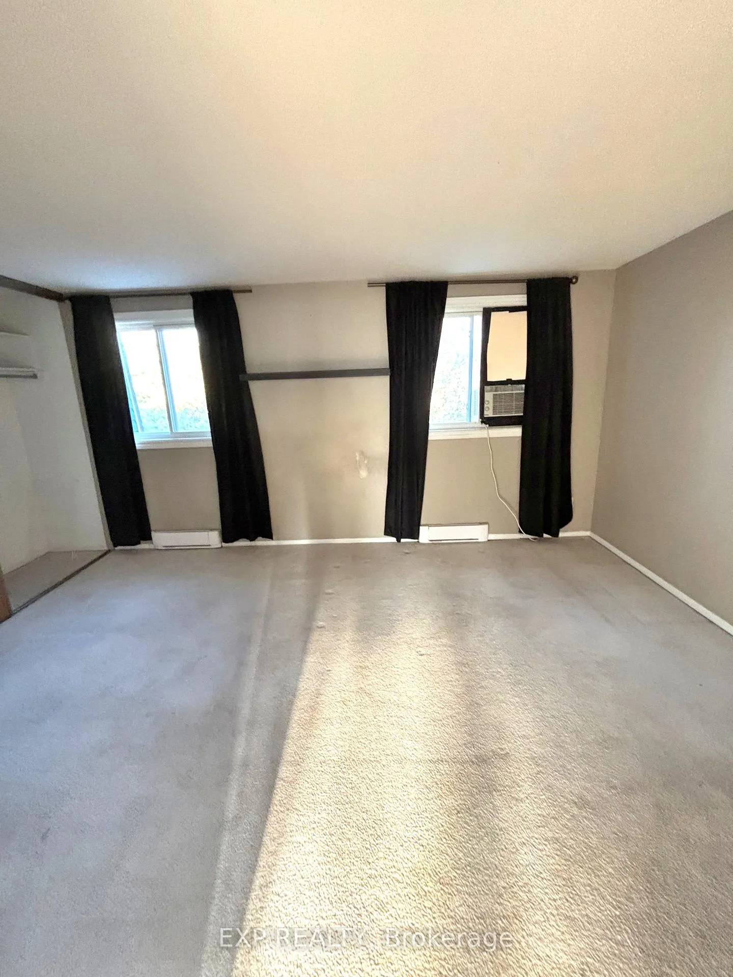 Photo 7 of Unit 10, 41 Pixley Private, Ottawa, Riverview Park — HOMEH