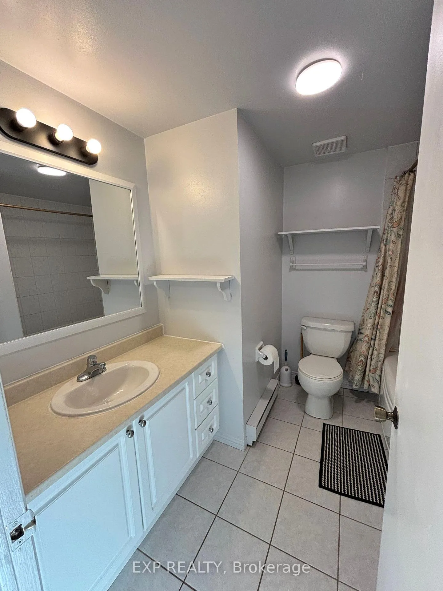 Photo 11 of Unit 10, 41 Pixley Private, Ottawa, Riverview Park — HOMEH
