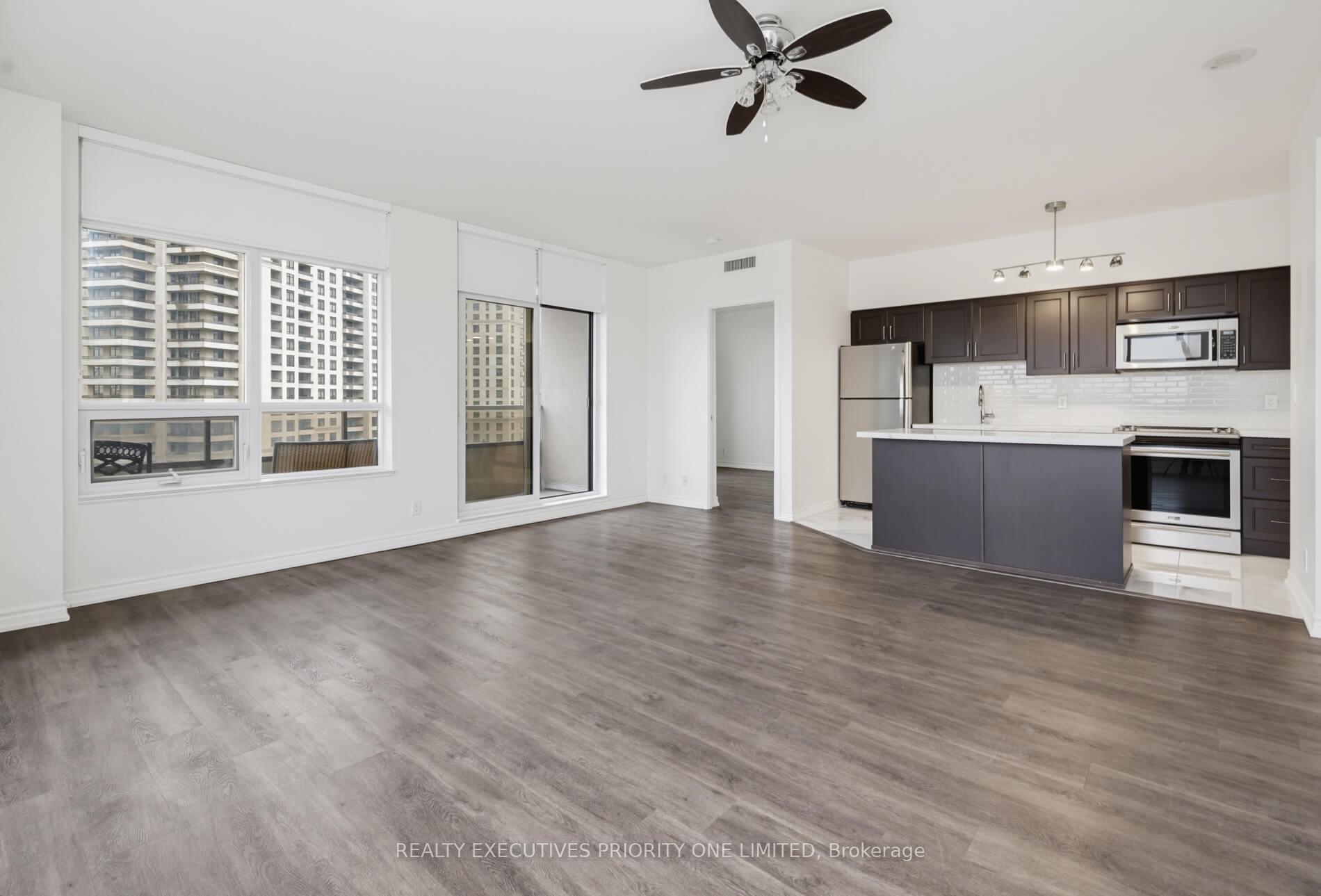 Photo 8 of Unit 605, 9225 Jane Street, Vaughan, Maple — HOMEH