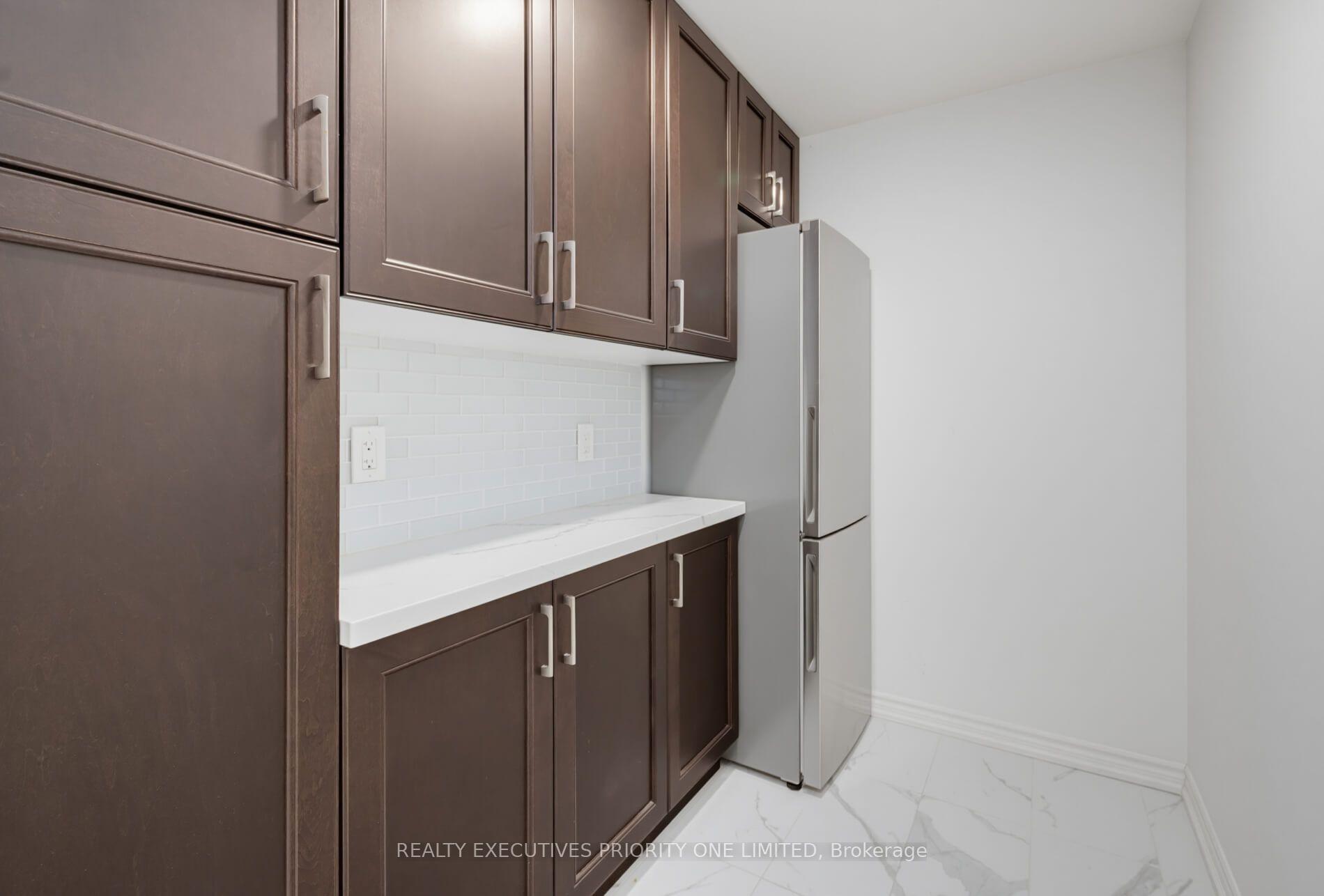 Photo 14 of Unit 605, 9225 Jane Street, Vaughan, Maple — HOMEH