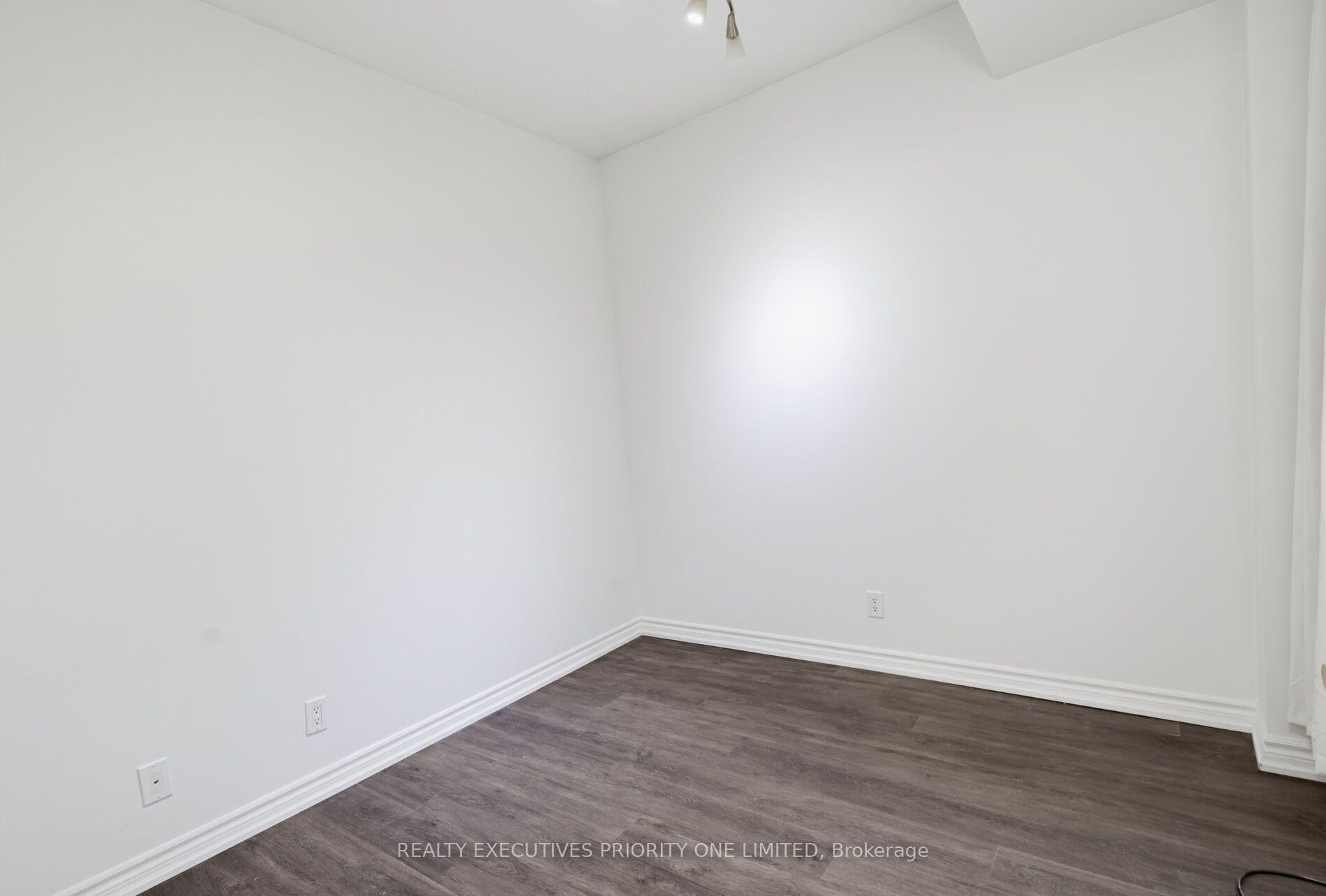 Photo 21 of Unit 605, 9225 Jane Street, Vaughan, Maple — HOMEH