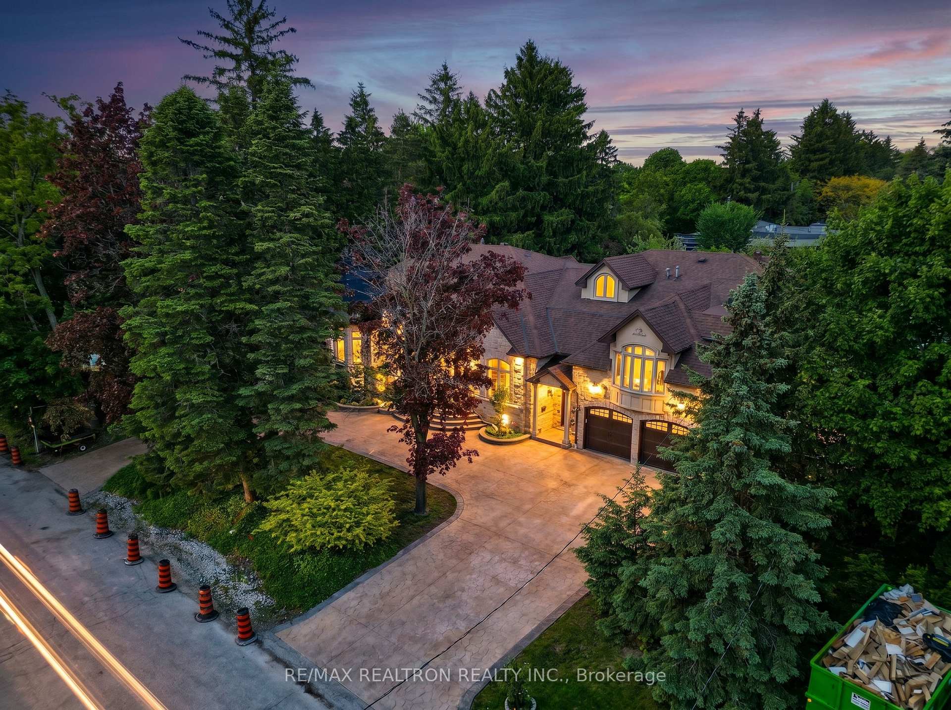 Photo 6 of 30 Thornlea Road, Markham, Thornhill — HOMEH