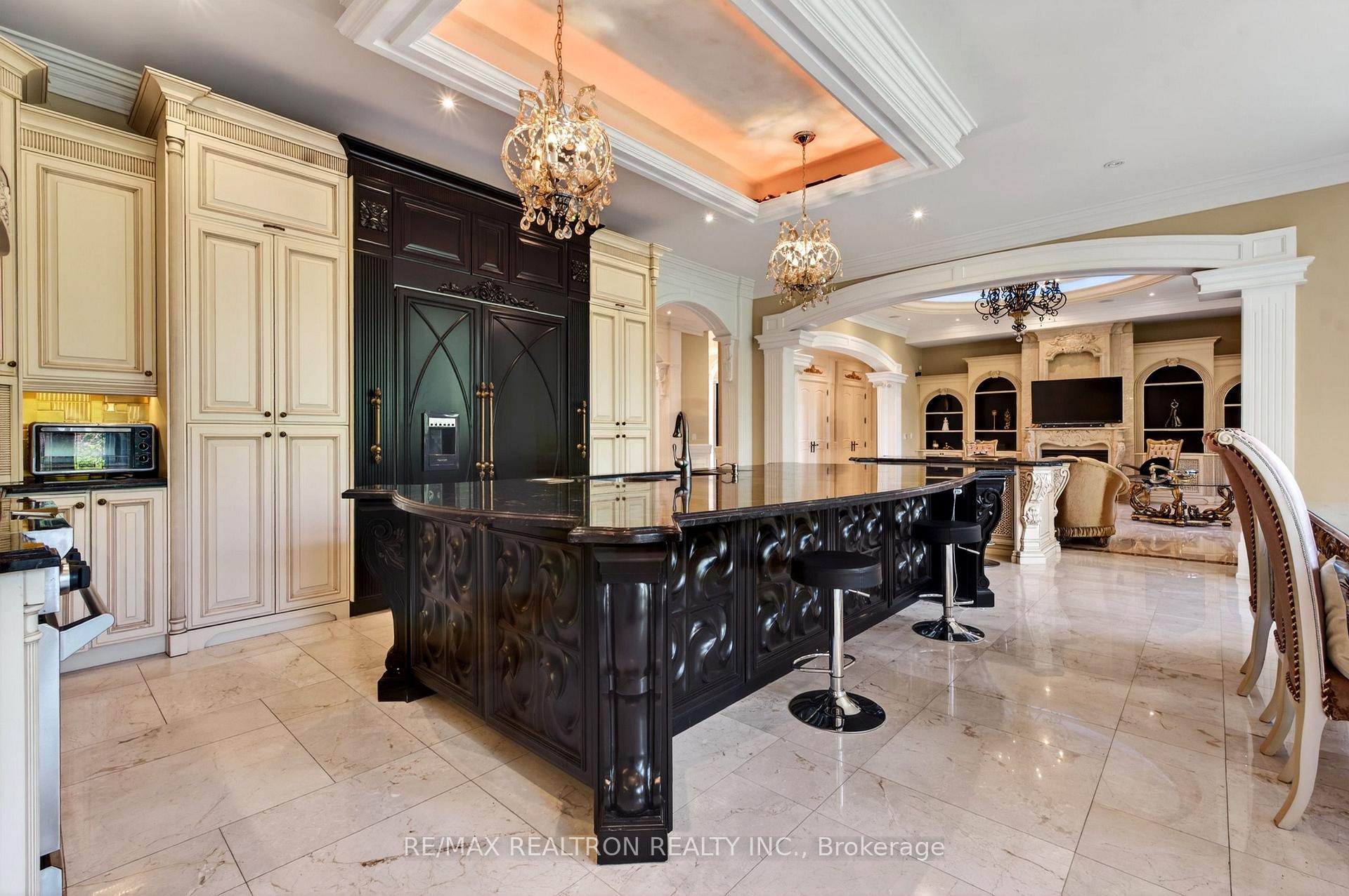 Photo 16 of 30 Thornlea Road, Markham, Thornhill — HOMEH