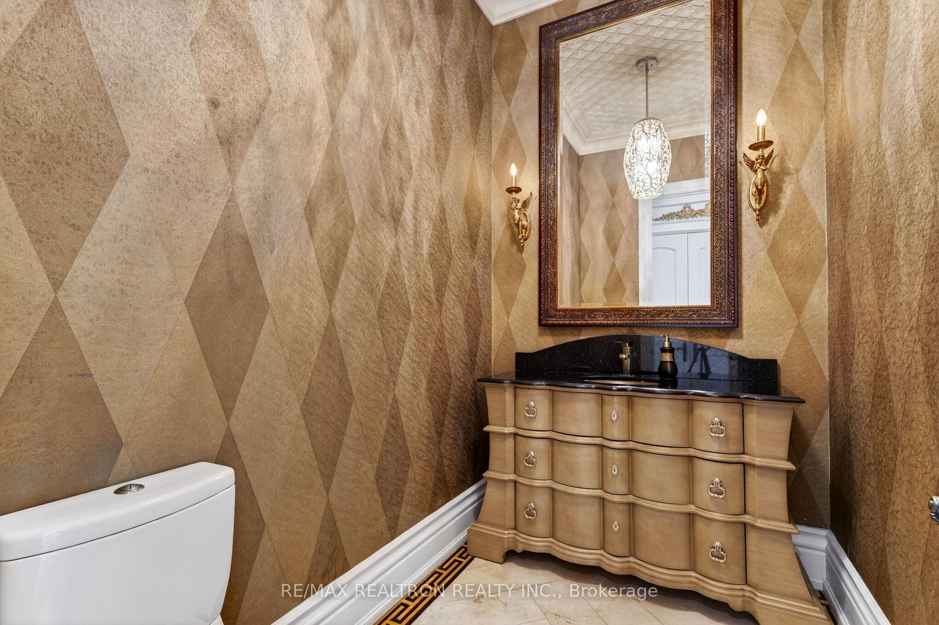 Photo 23 of 30 Thornlea Road, Markham, Thornhill — HOMEH