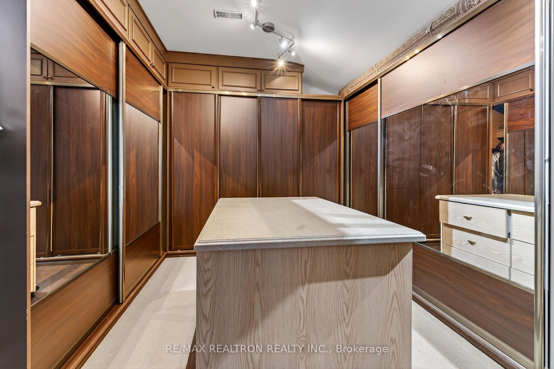 Photo 28 of 30 Thornlea Road, Markham, Thornhill — HOMEH