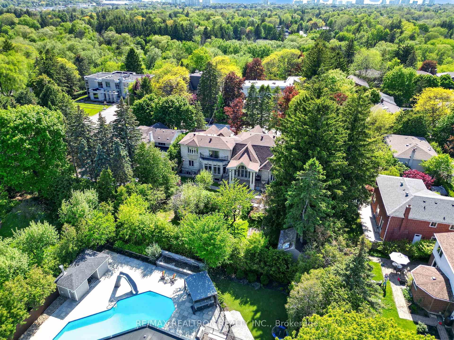 Photo 49 of 30 Thornlea Road, Markham, Thornhill — HOMEH