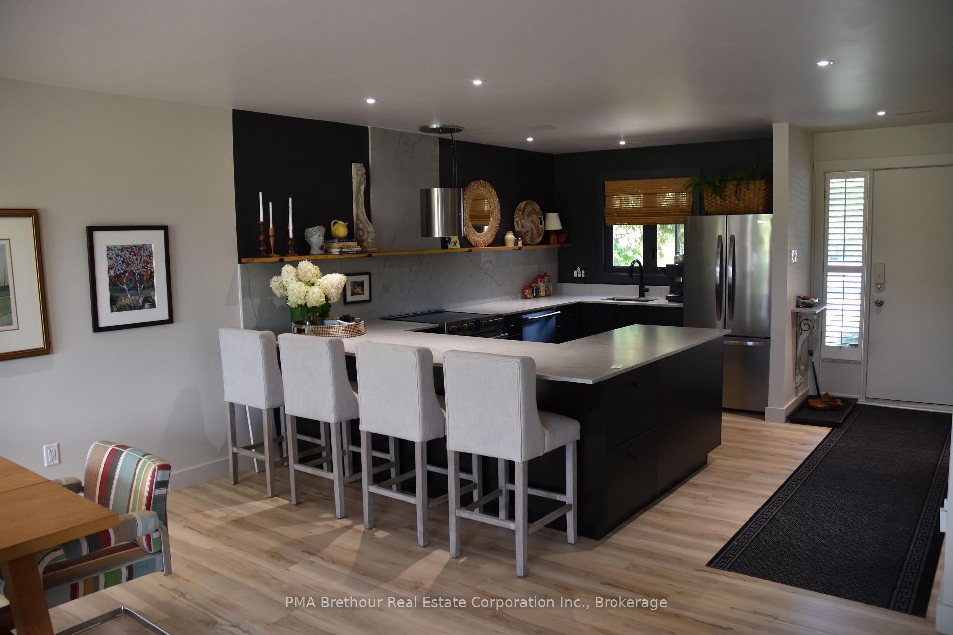 Photo 5 of Unit 12, 152 Escarpment Crescent, Collingwood — HOMEH