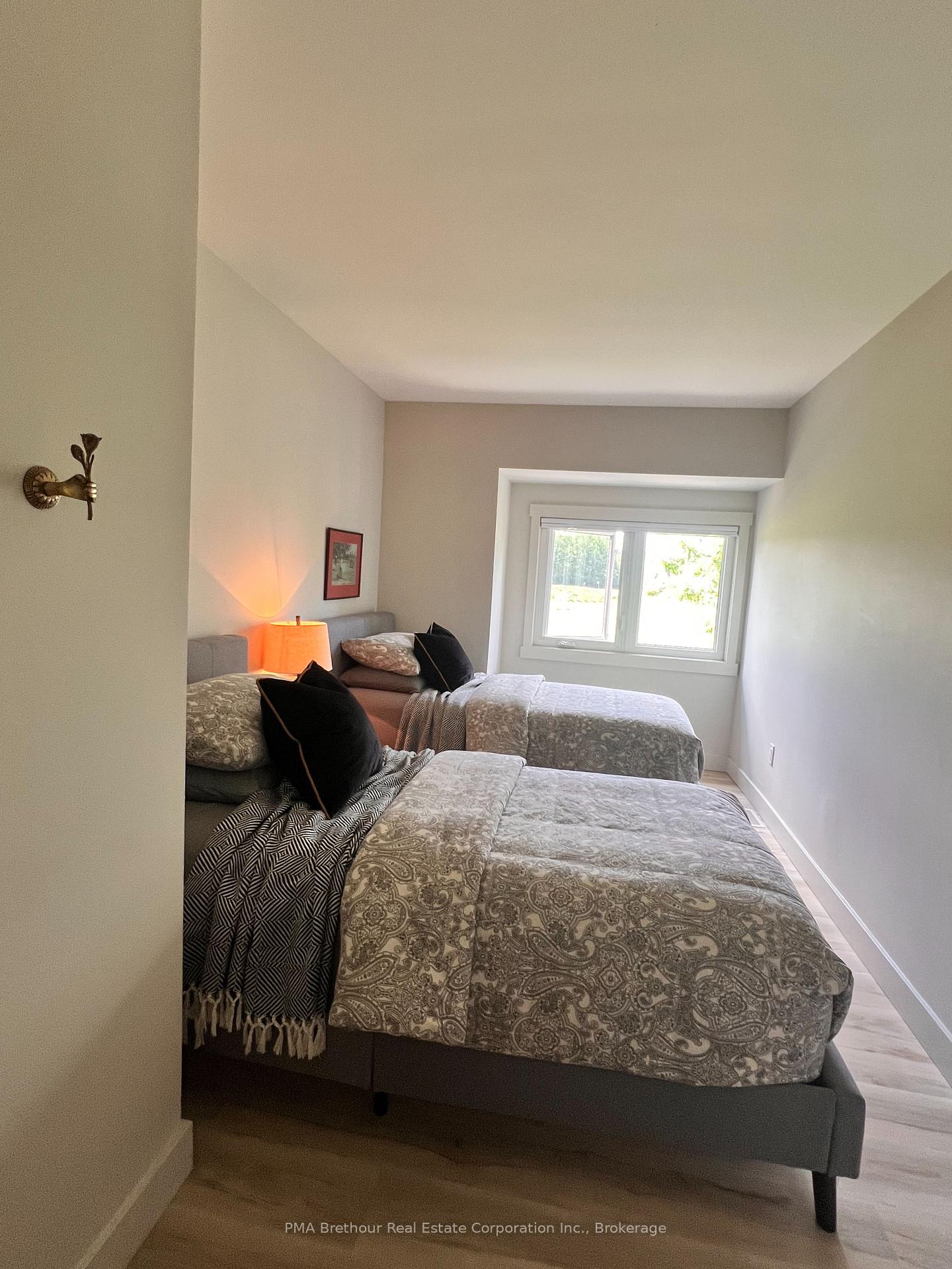 Photo 26 of Unit 12, 152 Escarpment Crescent, Collingwood — HOMEH