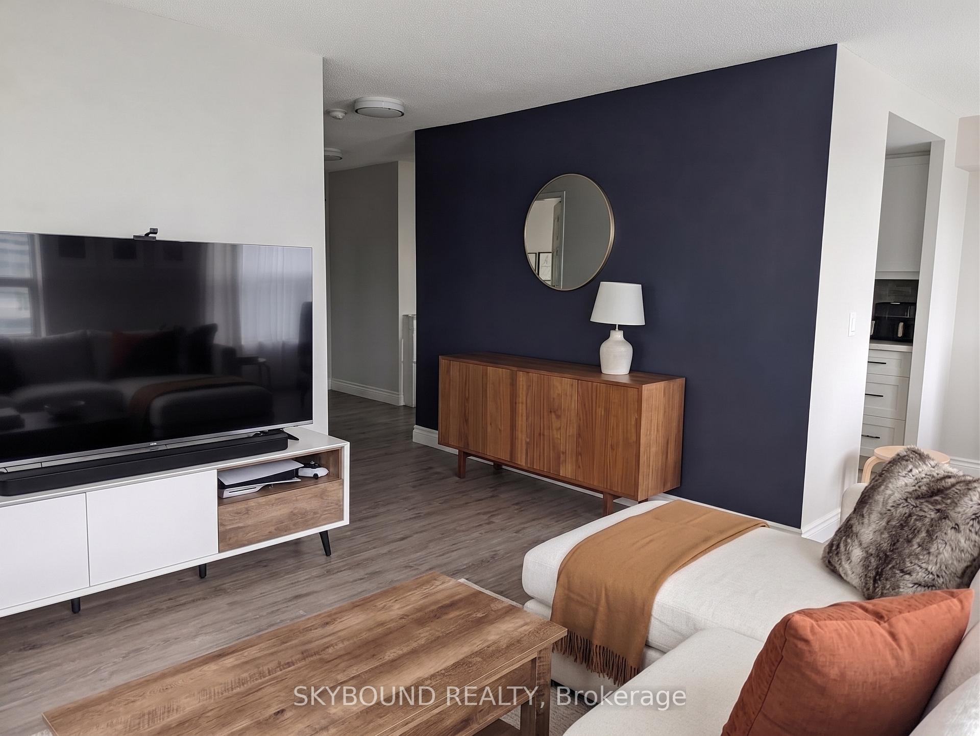 Photo 11 of Unit 1803, 335 Webb Drive, Mississauga, City Centre — HOMEH