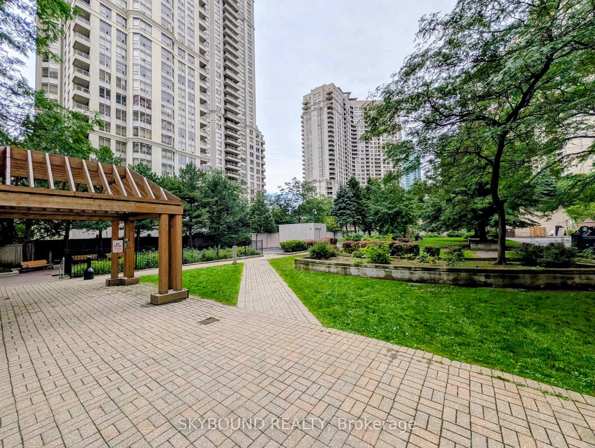 Photo 44 of Unit 1803, 335 Webb Drive, Mississauga, City Centre — HOMEH