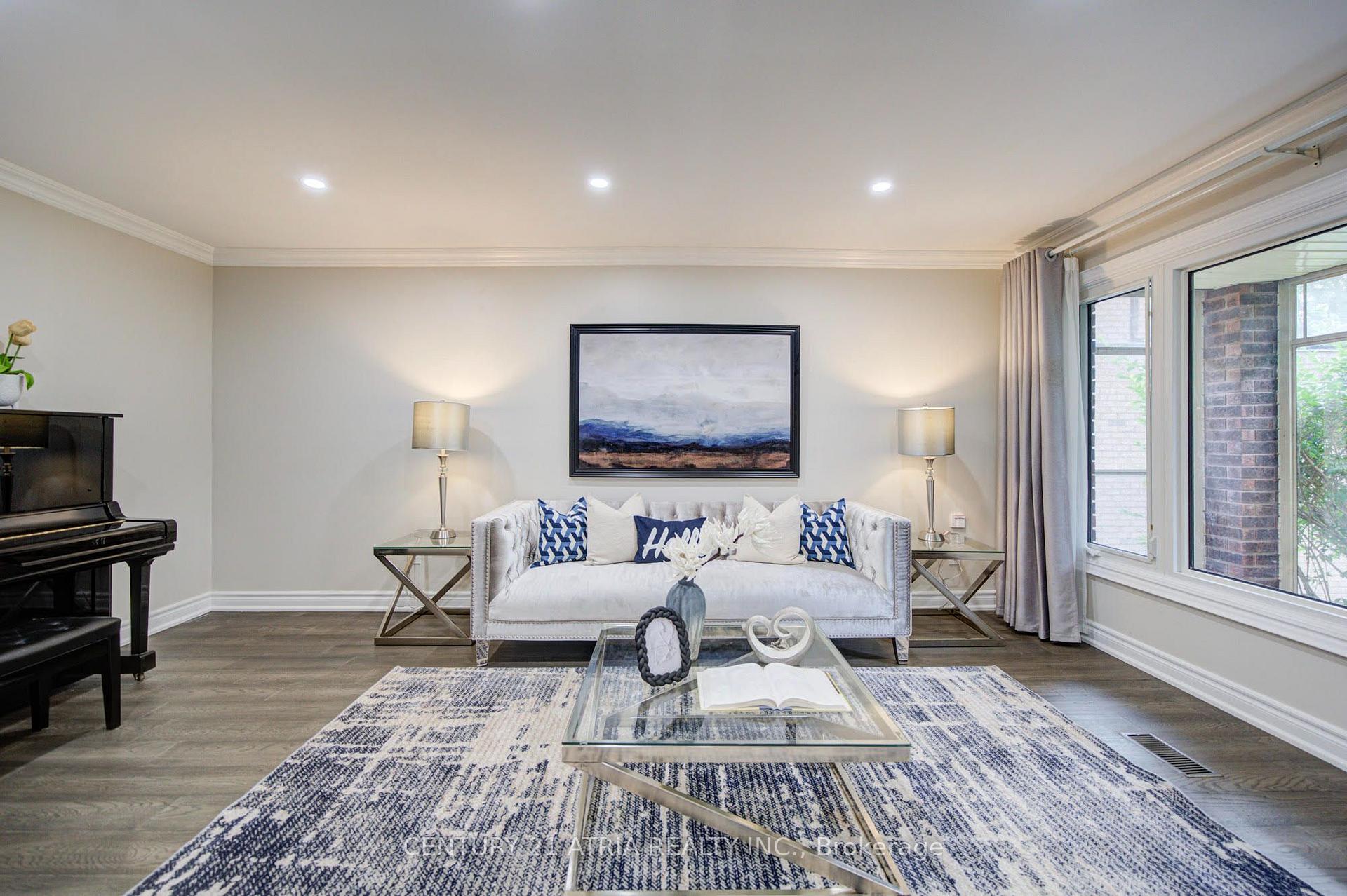 Photo 4 of 47 Coledale Road, Markham, Unionville — HOMEH