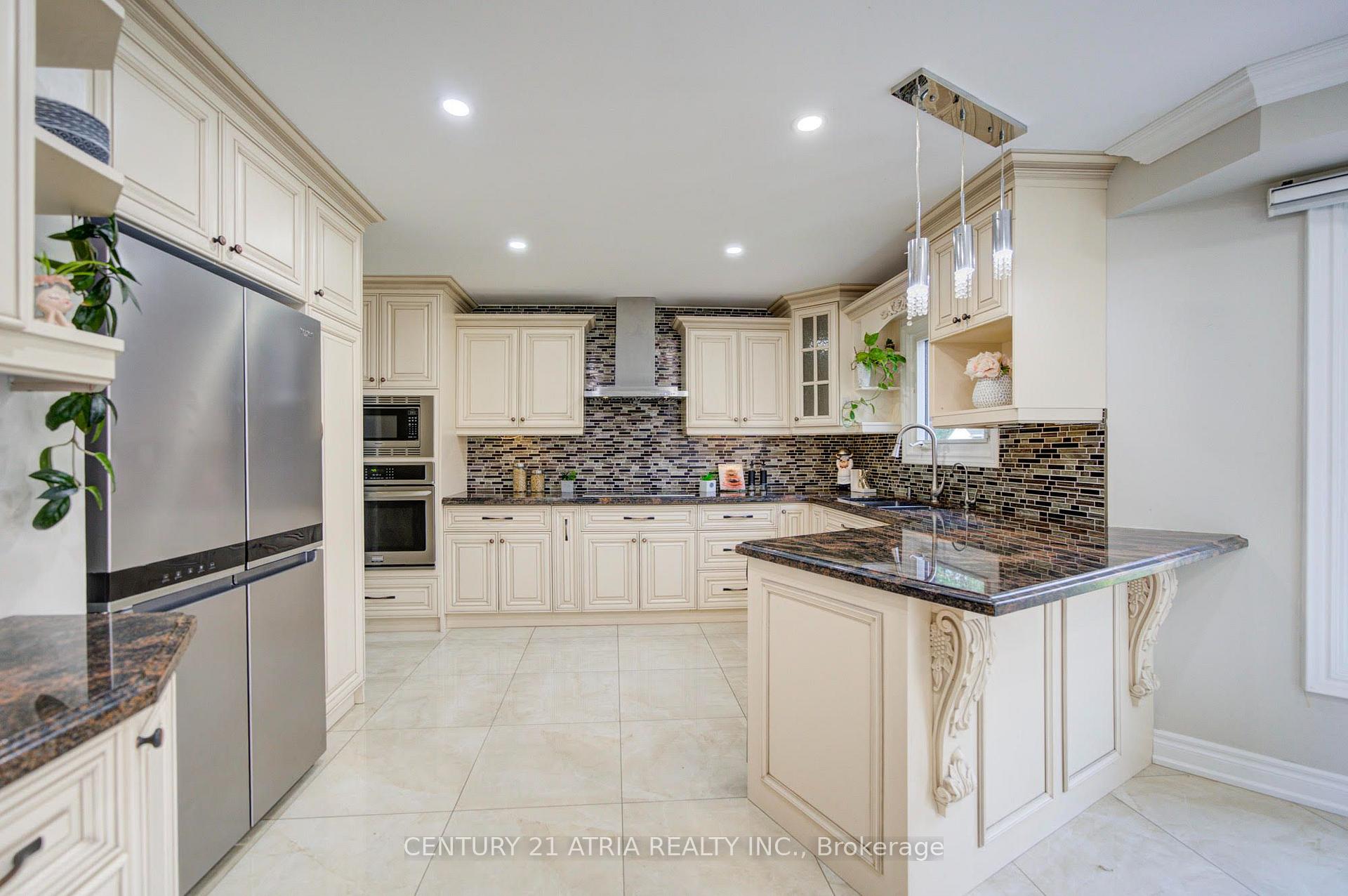 Photo 9 of 47 Coledale Road, Markham, Unionville — HOMEH
