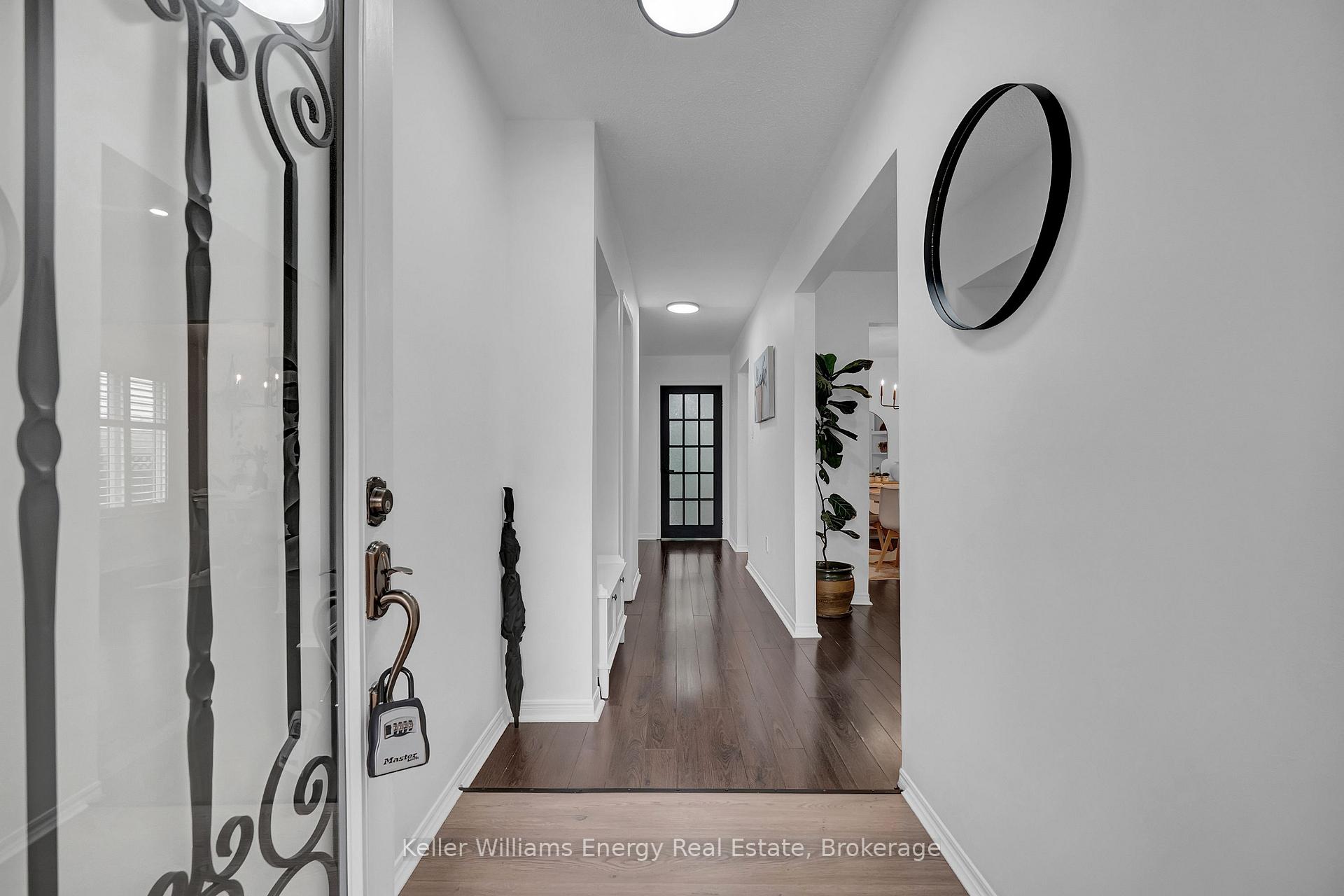 Photo 5 of 831 Lavis Street, Oshawa, Pinecrest — HOMEH
