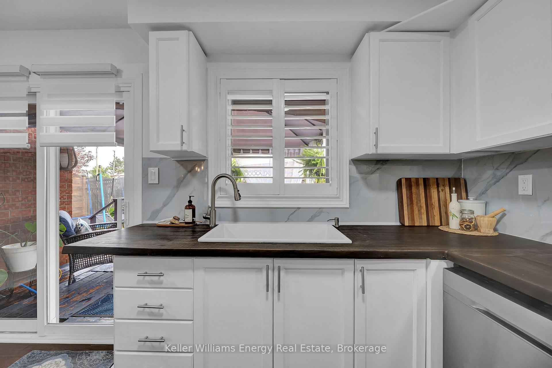Photo 18 of 831 Lavis Street, Oshawa, Pinecrest — HOMEH