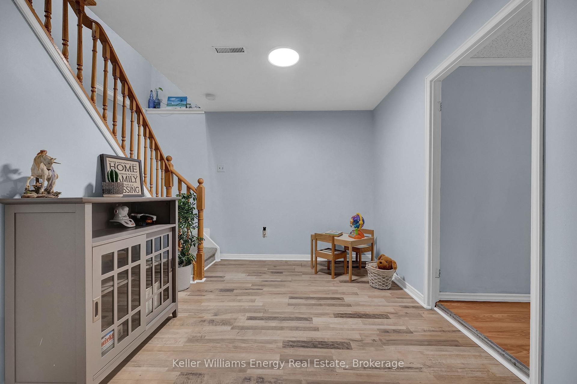 Photo 36 of 831 Lavis Street, Oshawa, Pinecrest — HOMEH