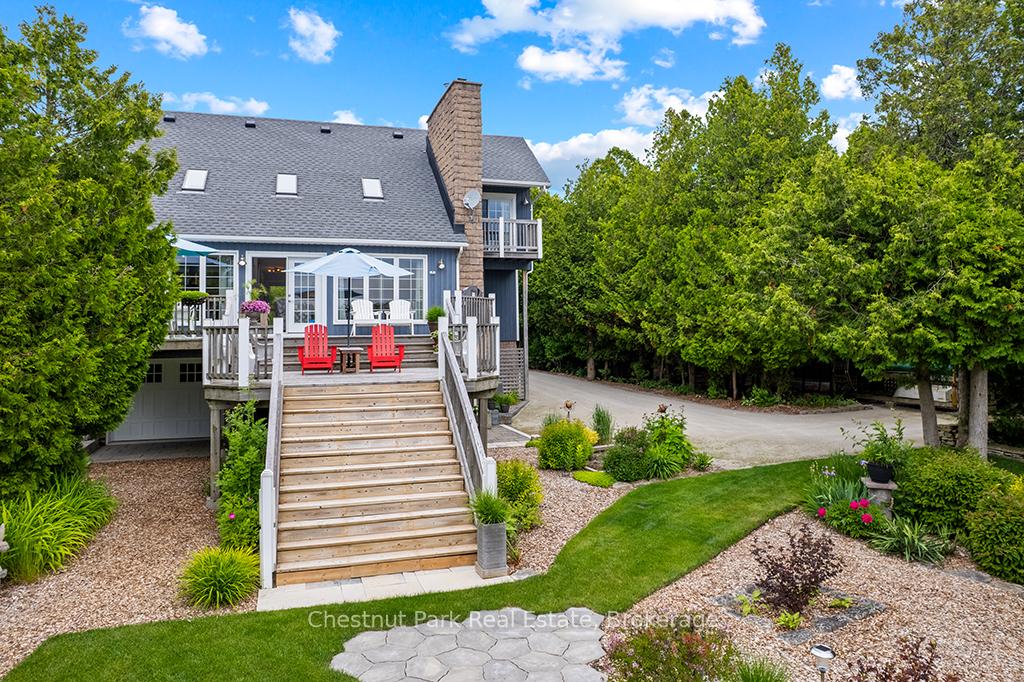Front of 127 Pine Tree Harbour Road