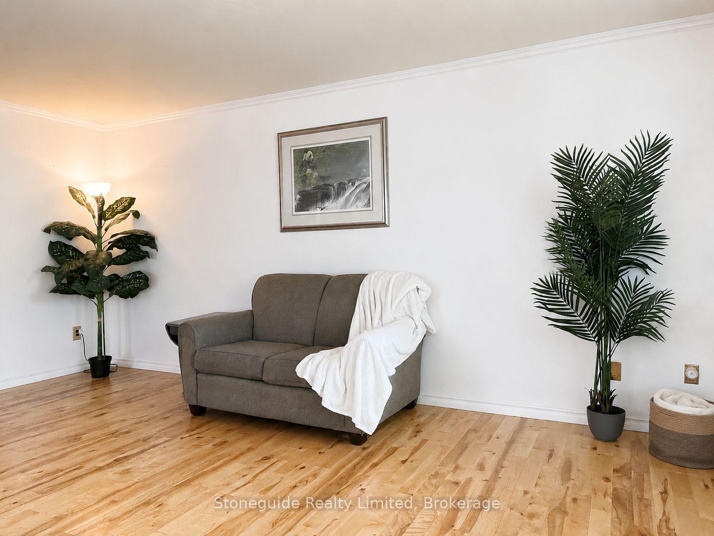 Photo 3 of 1139 Danita Boulevard, Peterborough, Monaghan Ward 2 — HOMEH