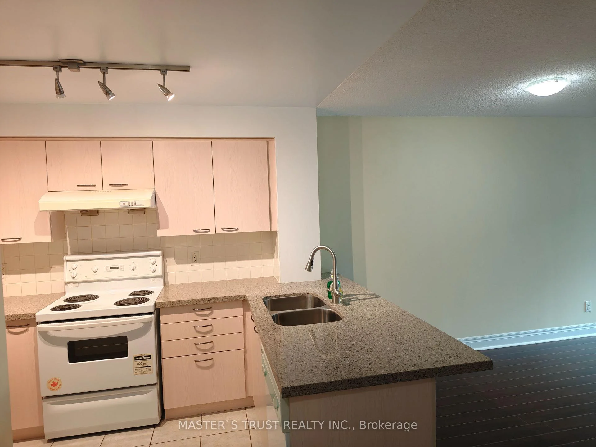 Photo 17 of Unit 522, 62 Suncrest Boulevard, Markham, Commerce Valley — HOMEH