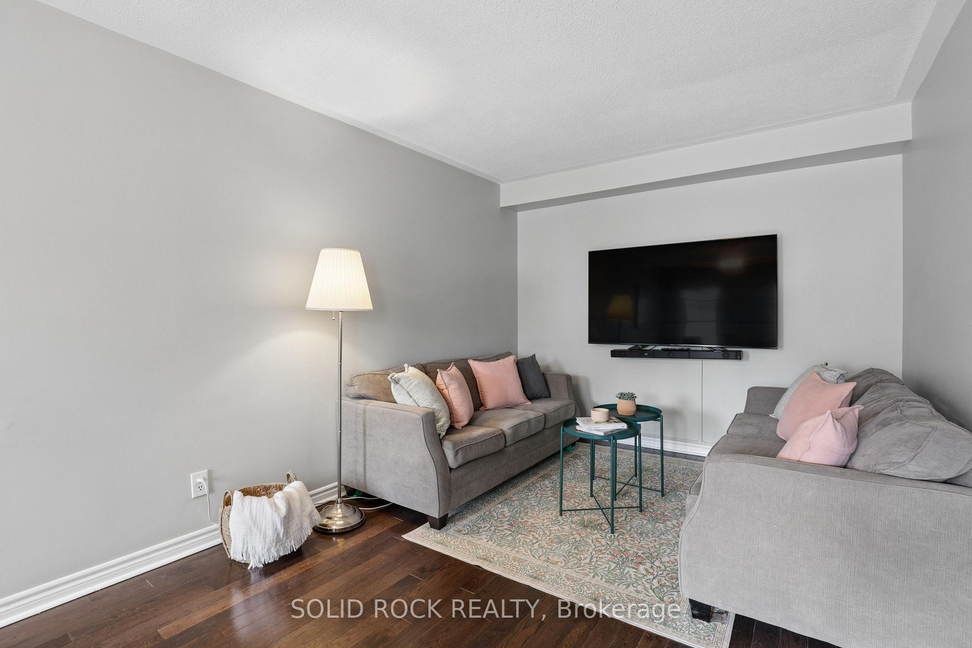 Photo 7 of 2529 Waterlilly Way, Ottawa, Barrhaven - Heritage Park — HOMEH