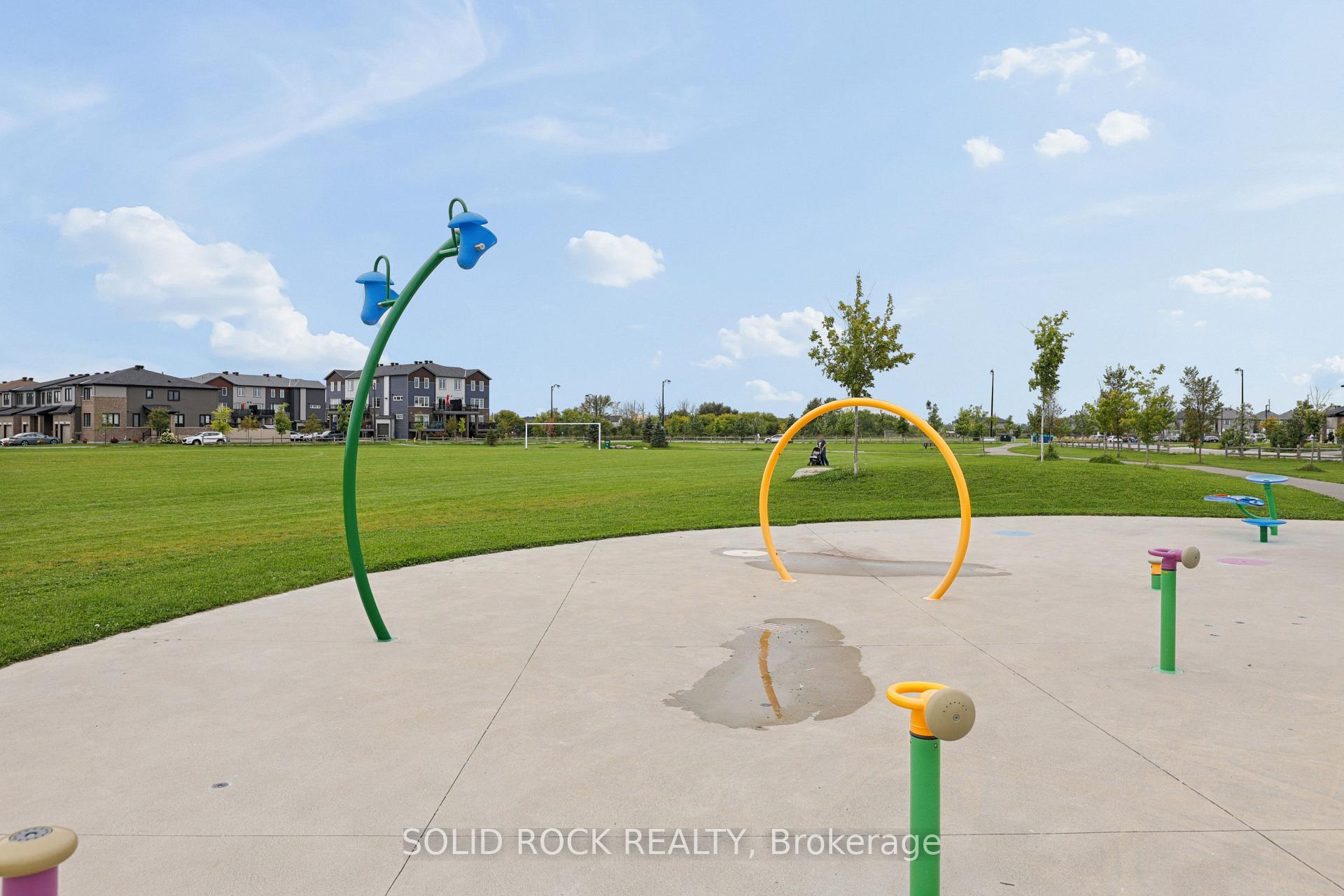 Photo 22 of 2529 Waterlilly Way, Ottawa, Barrhaven - Heritage Park — HOMEH