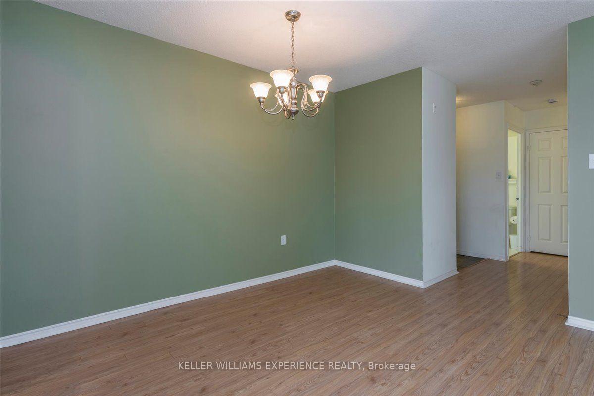 Photo 6 of Unit 503, 270 Davis Drive, Newmarket, Central Newmarket — HOMEH