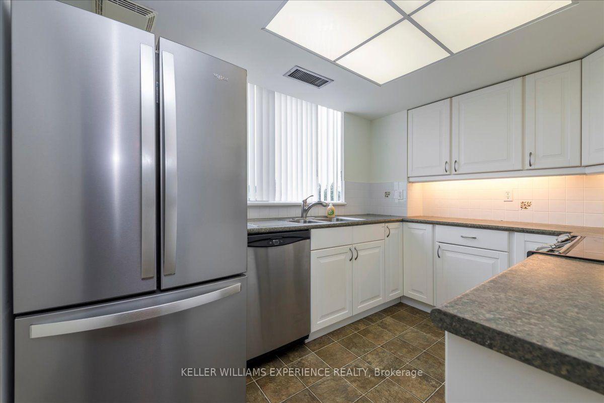 Photo 7 of Unit 503, 270 Davis Drive, Newmarket, Central Newmarket — HOMEH