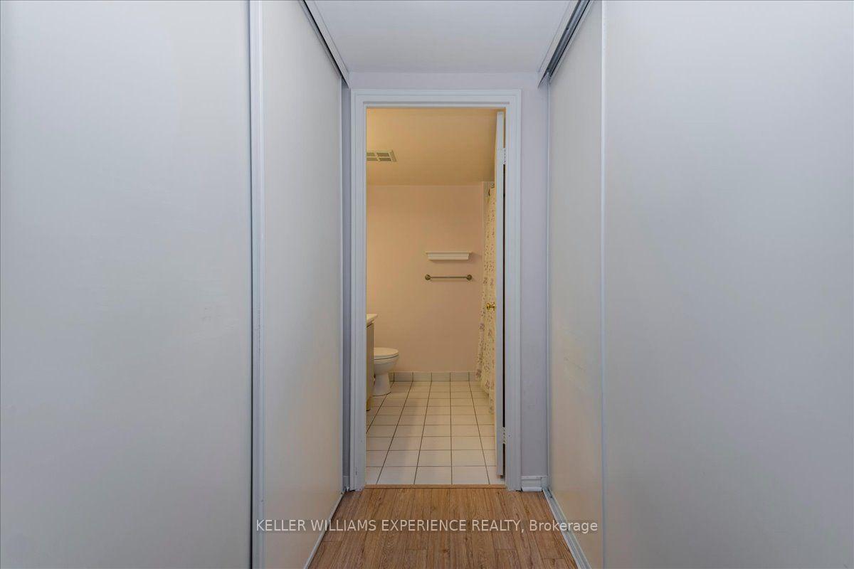 Photo 16 of Unit 503, 270 Davis Drive, Newmarket, Central Newmarket — HOMEH