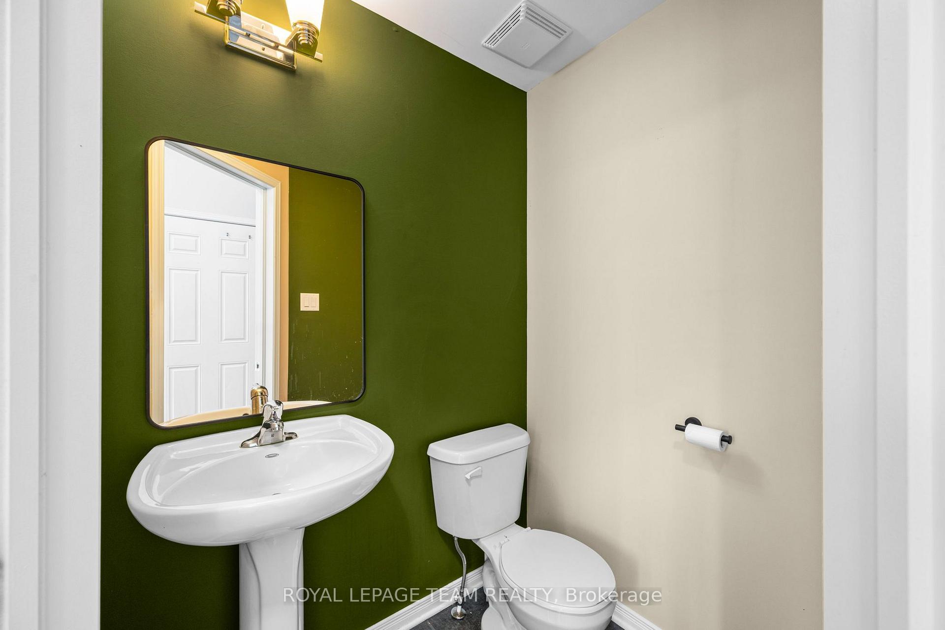 Photo 4 of 534 Barrick Hill Road, Ottawa, Kanata - Emerald Meadows/Trailwest — HOMEH