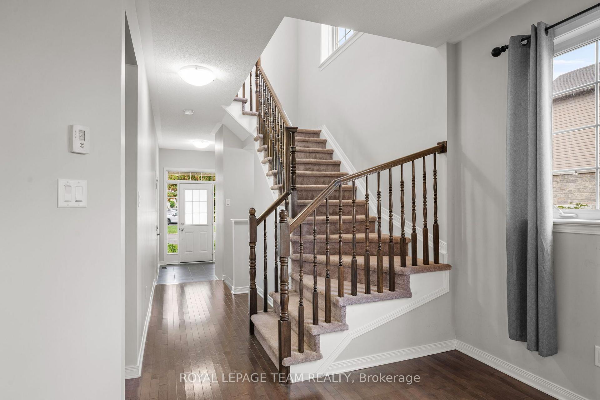 Photo 5 of 534 Barrick Hill Road, Ottawa, Kanata - Emerald Meadows/Trailwest — HOMEH