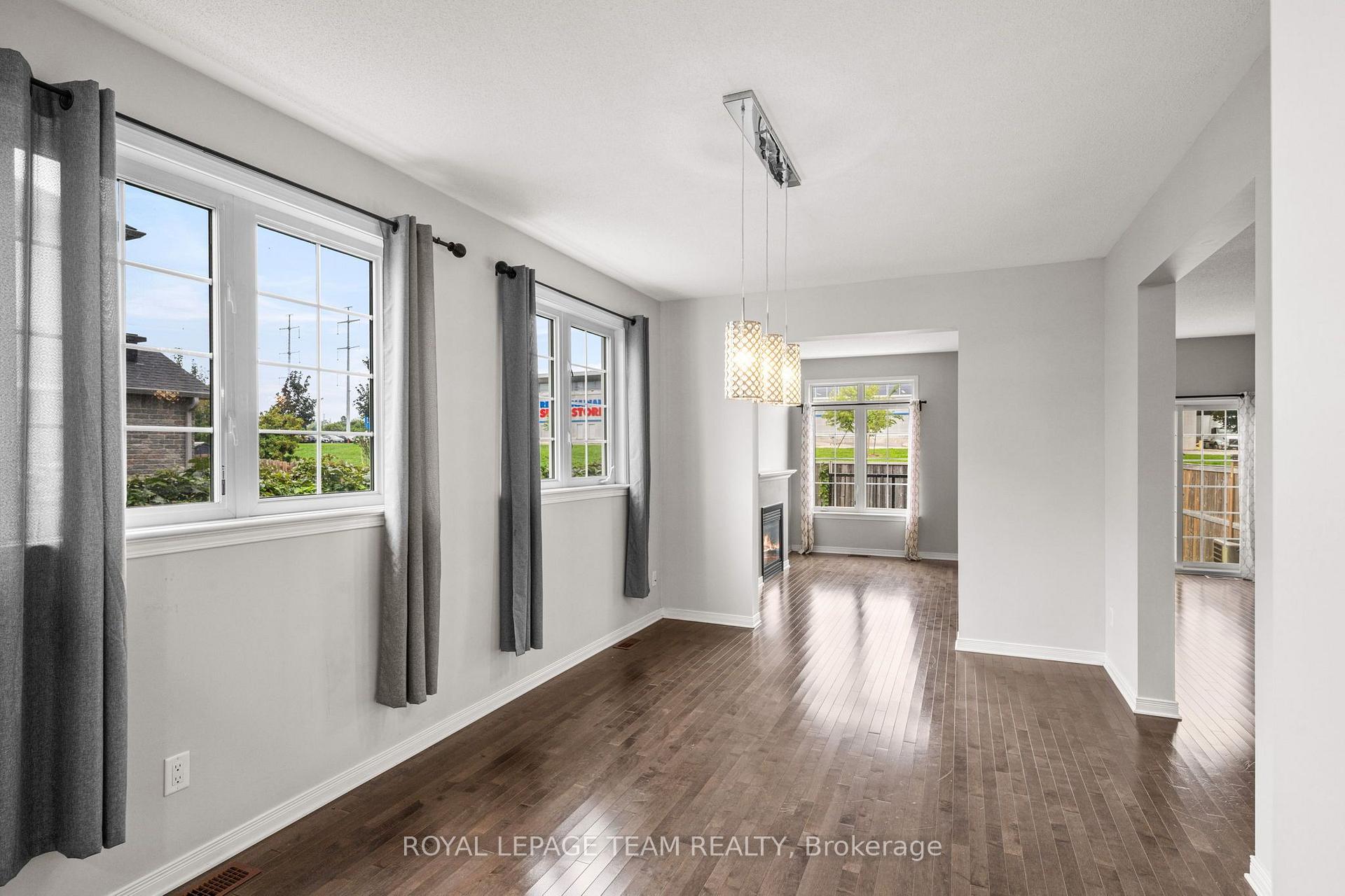 Photo 11 of 534 Barrick Hill Road, Ottawa, Kanata - Emerald Meadows/Trailwest — HOMEH