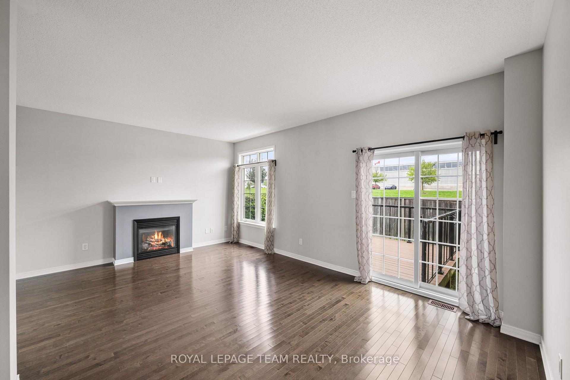 Photo 12 of 534 Barrick Hill Road, Ottawa, Kanata - Emerald Meadows/Trailwest — HOMEH