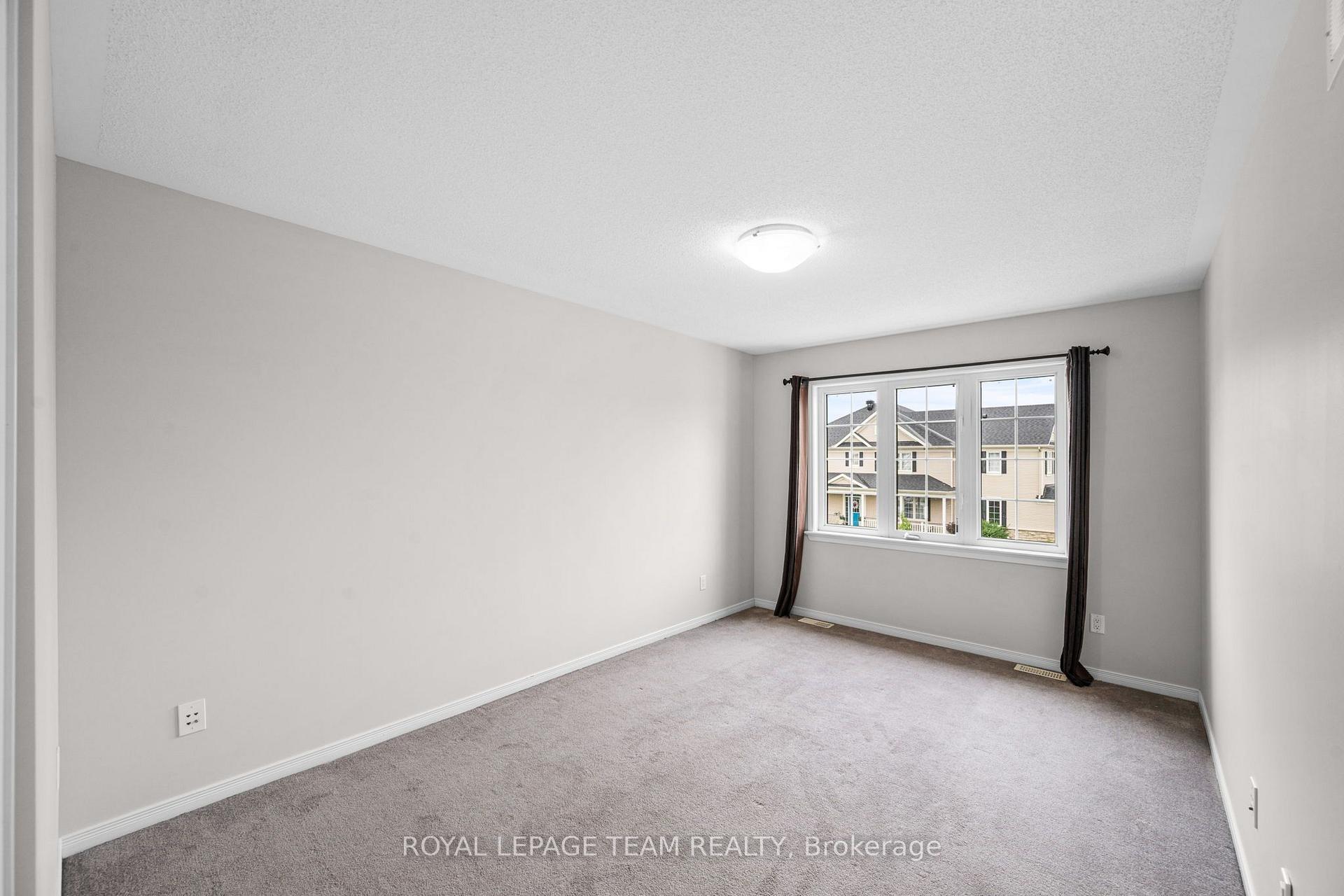 Photo 17 of 534 Barrick Hill Road, Ottawa, Kanata - Emerald Meadows/Trailwest — HOMEH
