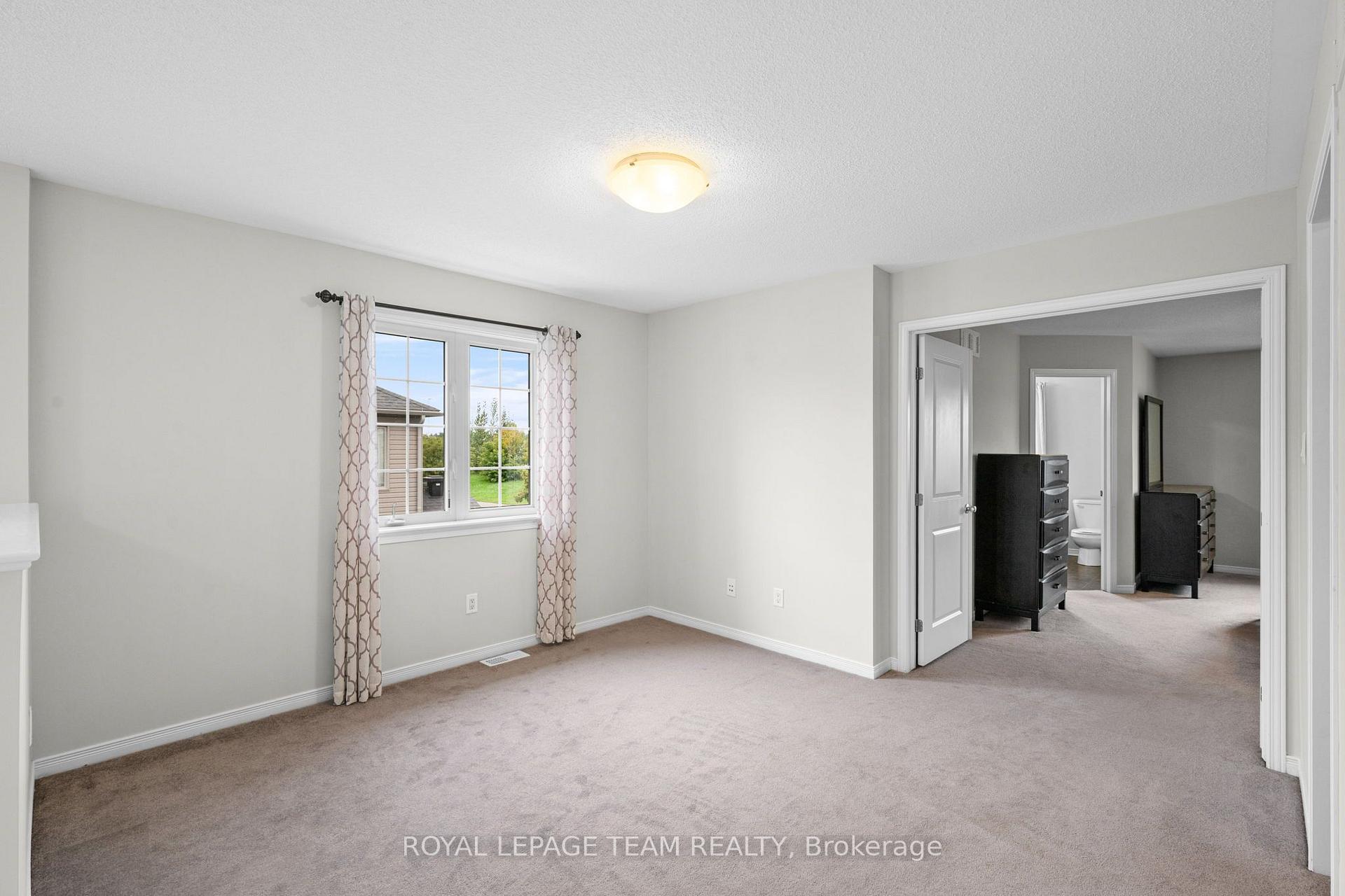Photo 20 of 534 Barrick Hill Road, Ottawa, Kanata - Emerald Meadows/Trailwest — HOMEH