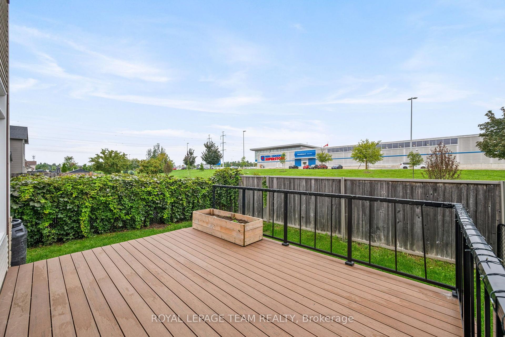 Photo 32 of 534 Barrick Hill Road, Ottawa, Kanata - Emerald Meadows/Trailwest — HOMEH