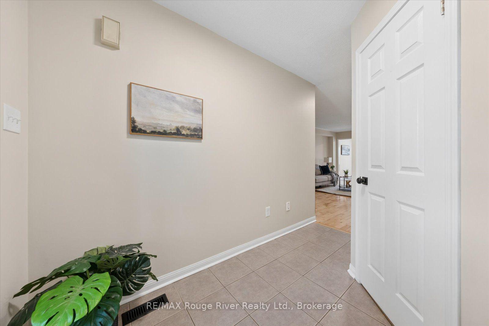 Photo 6 of 274 Swindells Street, Clarington, Bowmanville — HOMEH