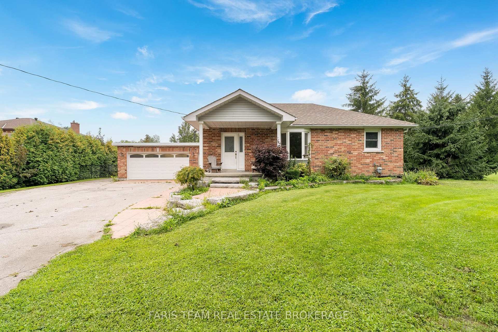 Photo of 2656 Rundle Road