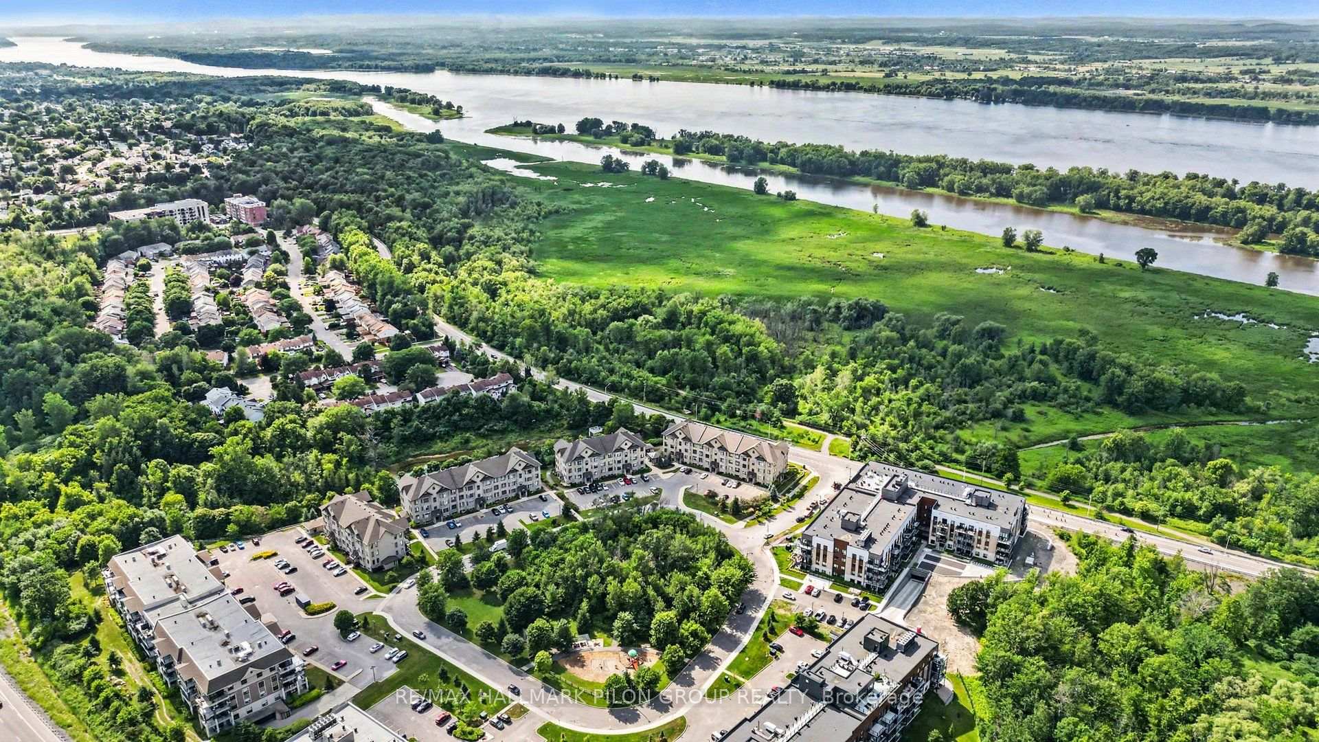 Photo 23 of Unit 7, 10 Prestige Circle, Ottawa, Chatelaine Village — HOMEH