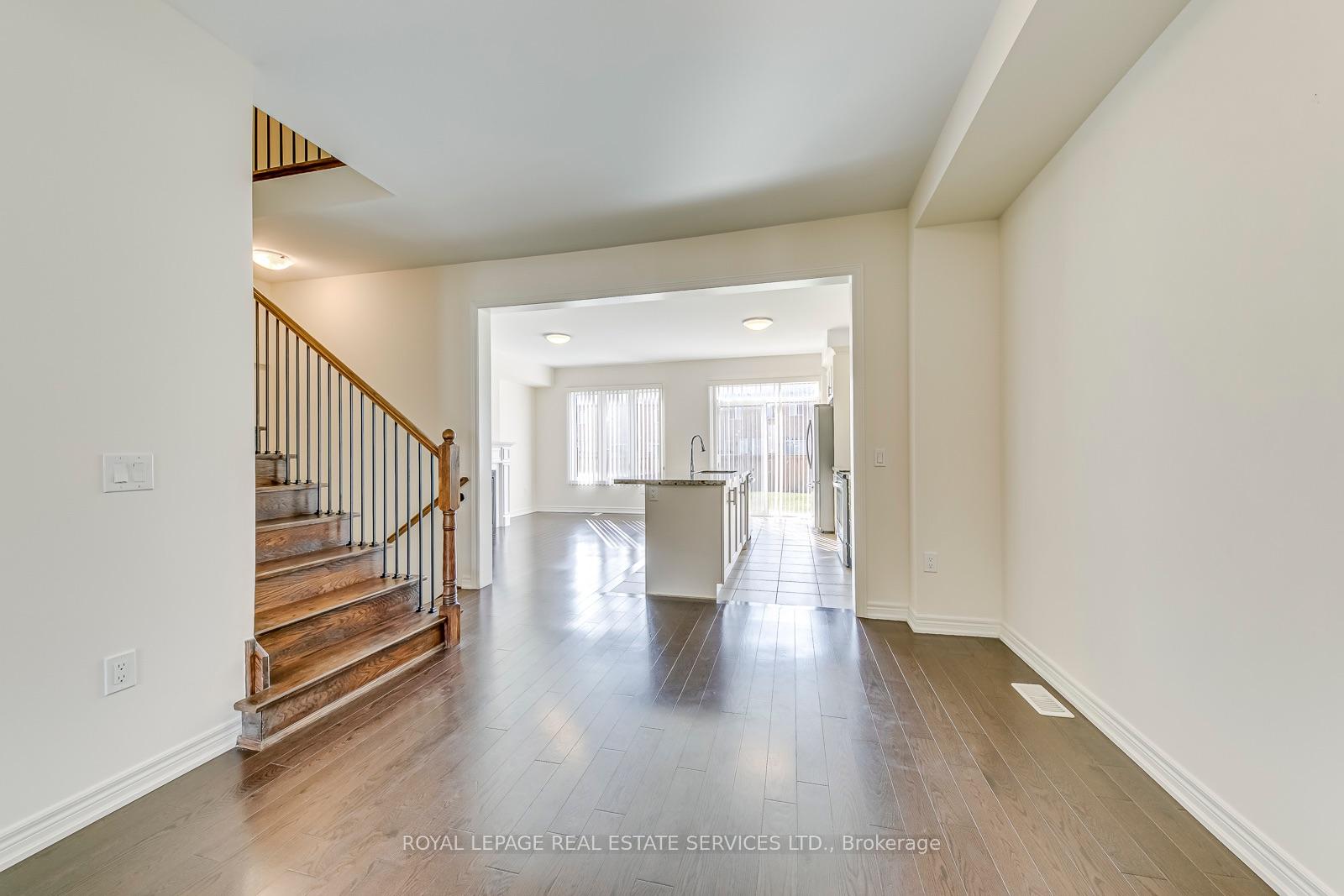 Photo 6 of 22 Callon Drive, Hamilton, Meadowlands — HOMEH