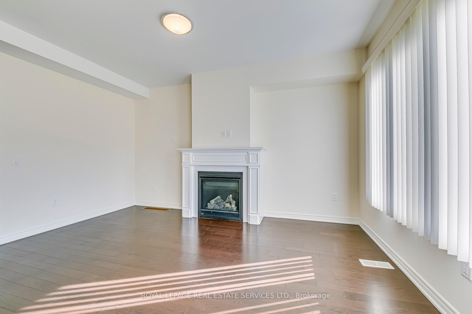 Photo 14 of 22 Callon Drive, Hamilton, Meadowlands — HOMEH