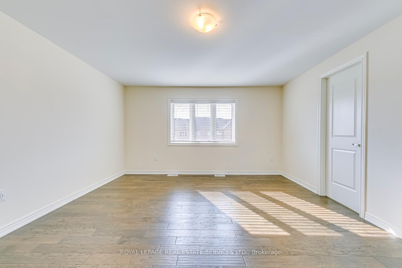 Photo 21 of 22 Callon Drive, Hamilton, Meadowlands — HOMEH