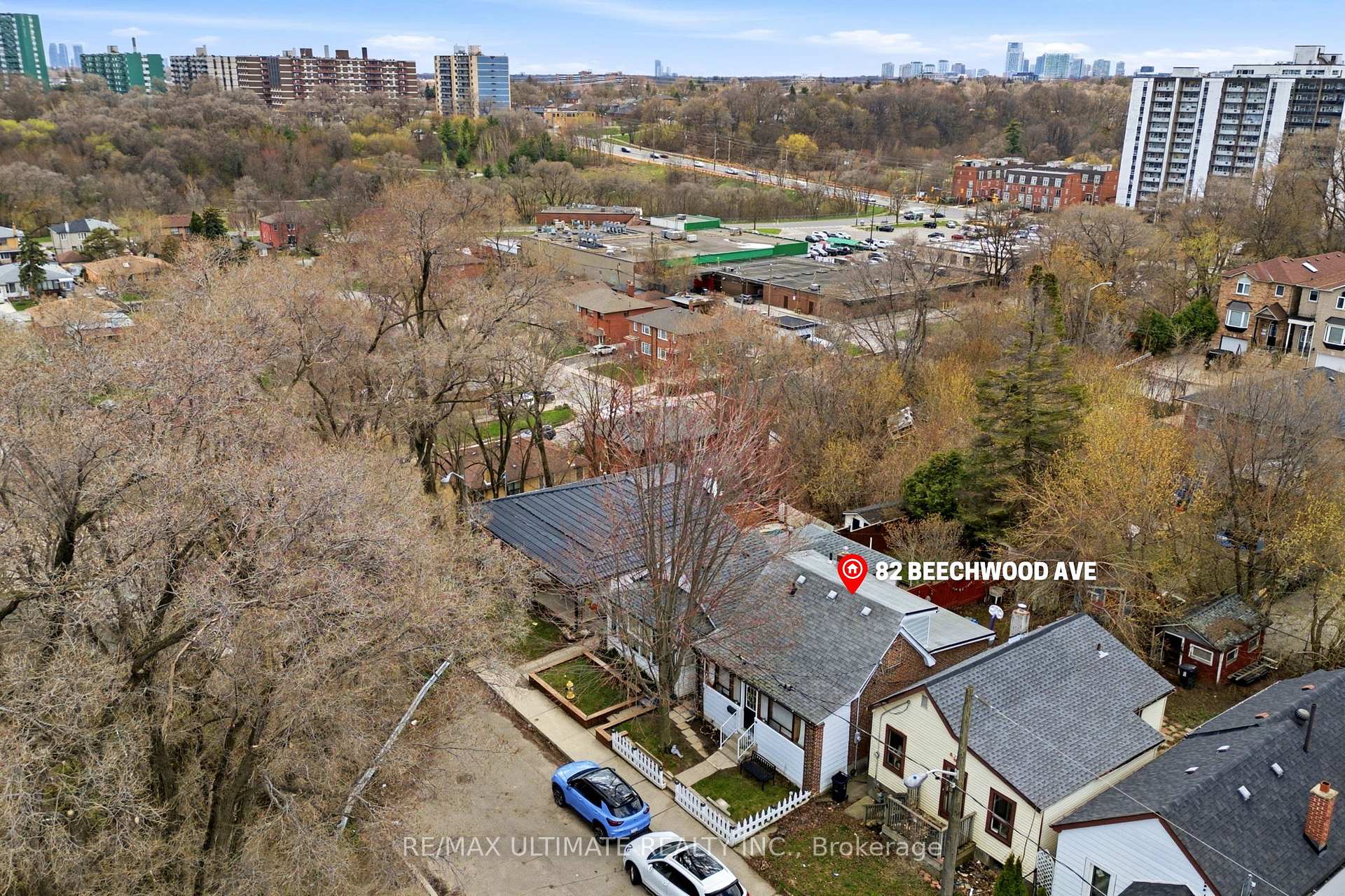 Photo 4 of 82 Beechwood Avenue, Toronto, Rockcliffe-Smythe — HOMEH