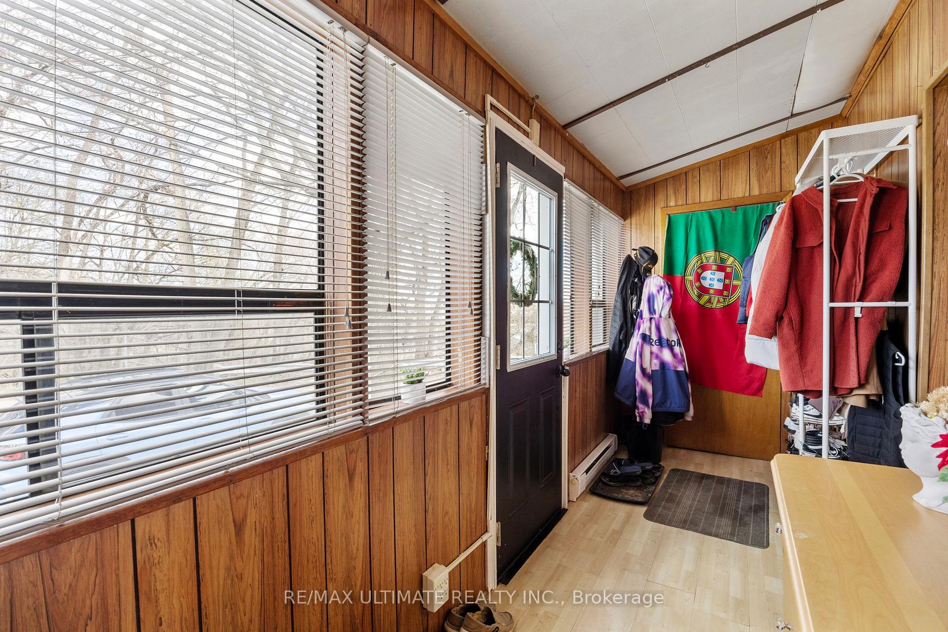 Photo 5 of 82 Beechwood Avenue, Toronto, Rockcliffe-Smythe — HOMEH