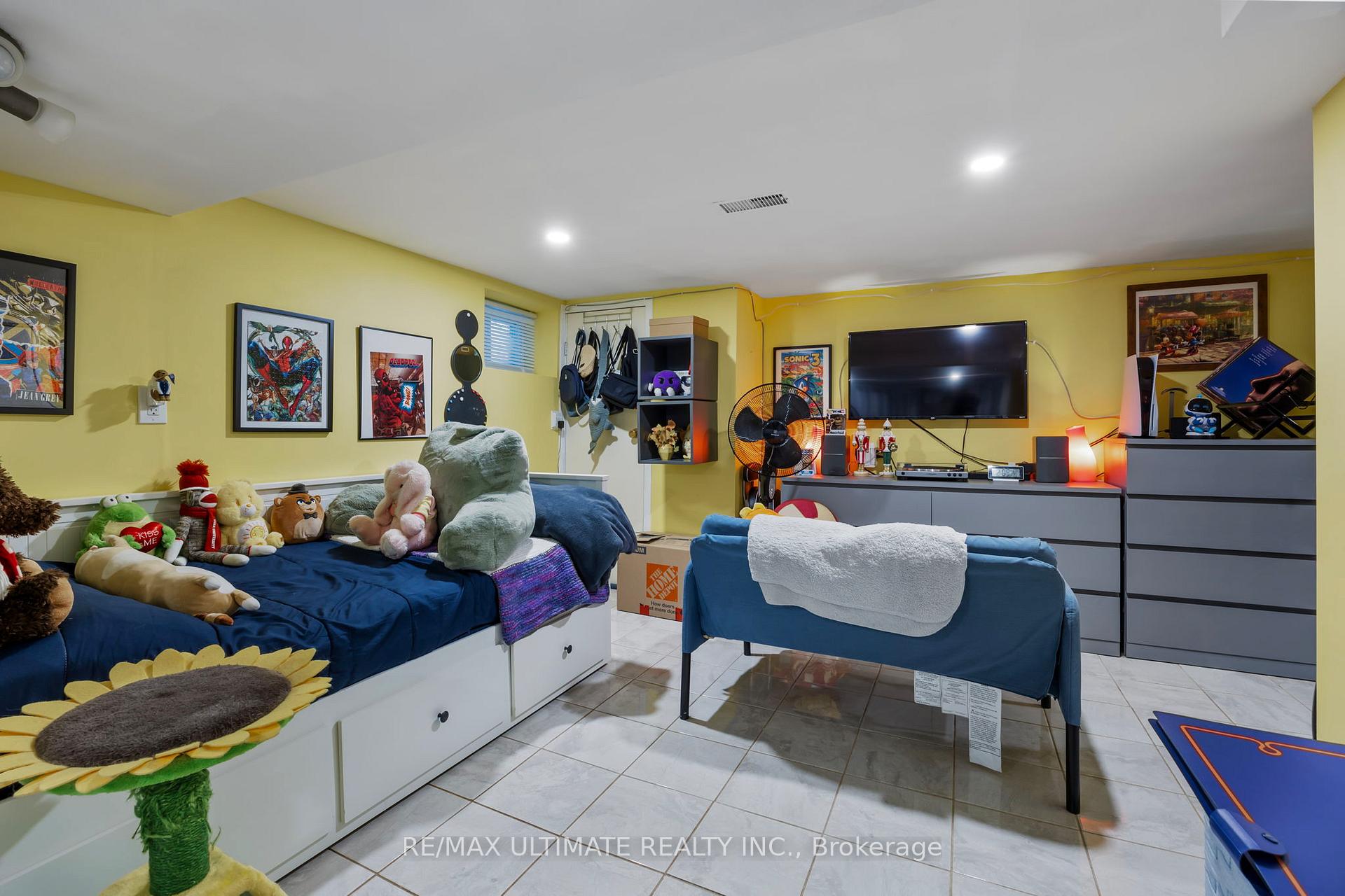 Photo 19 of 82 Beechwood Avenue, Toronto, Rockcliffe-Smythe — HOMEH